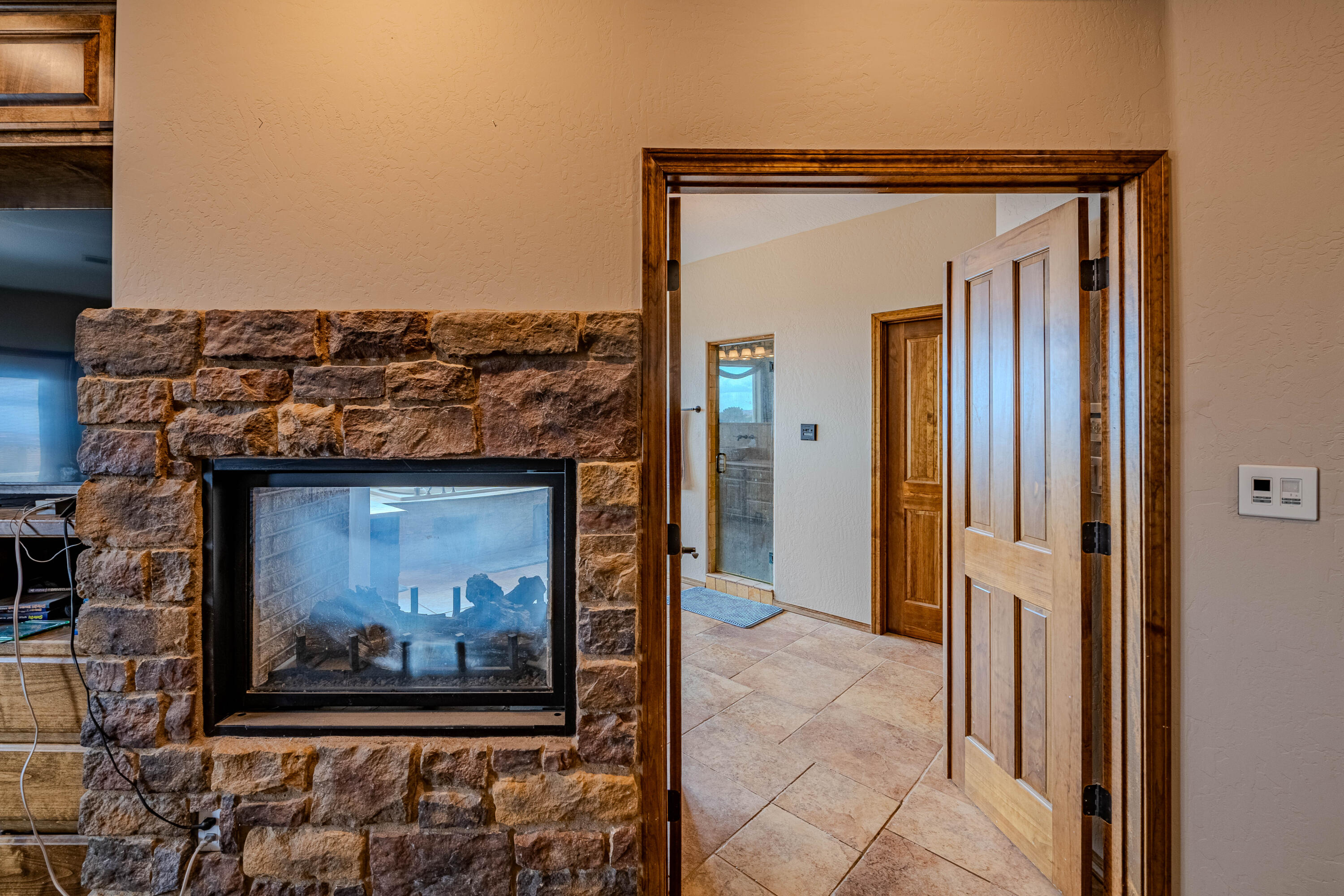 5016 FRONTIER Road NE