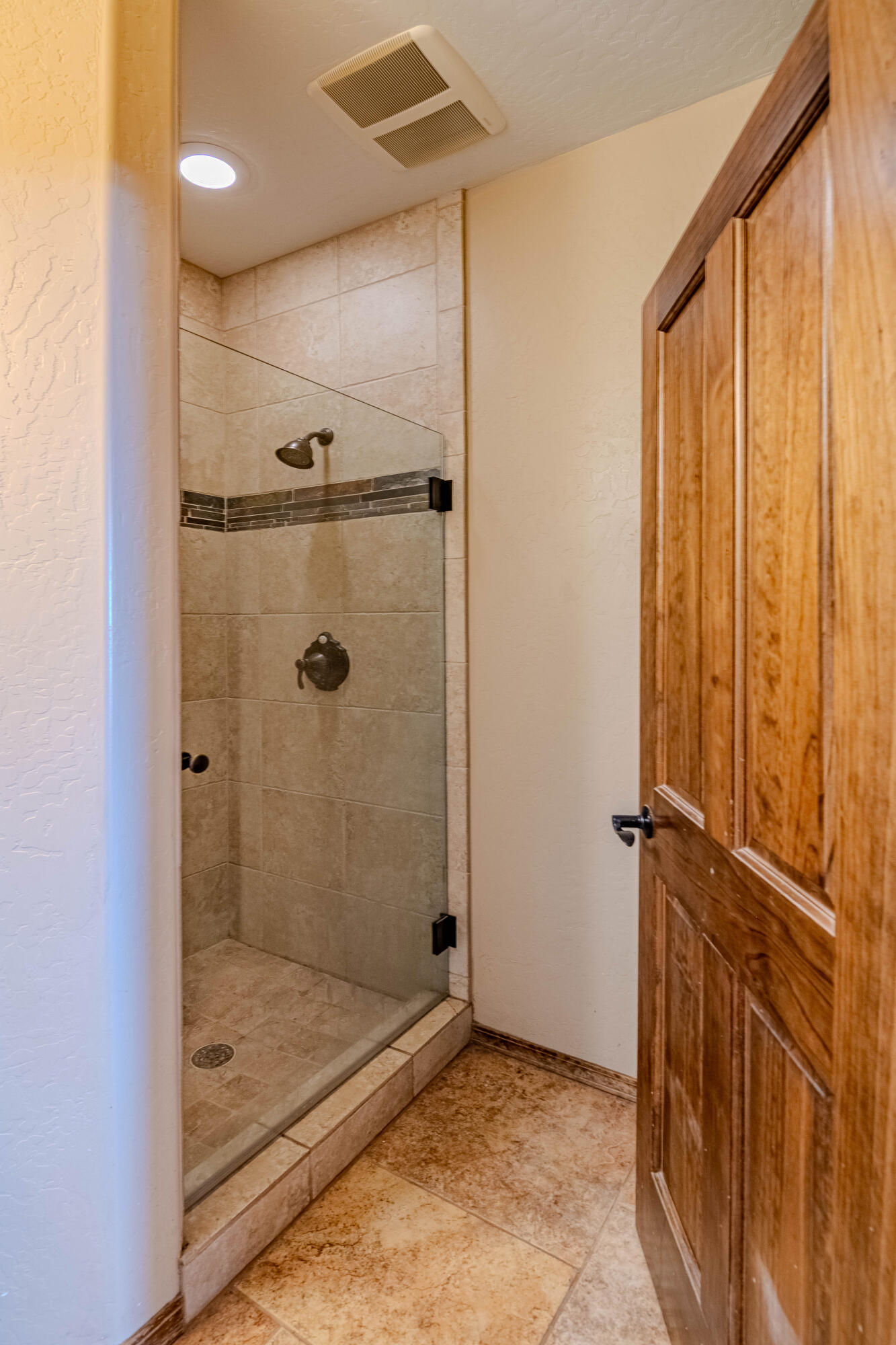 5016 FRONTIER Road NE