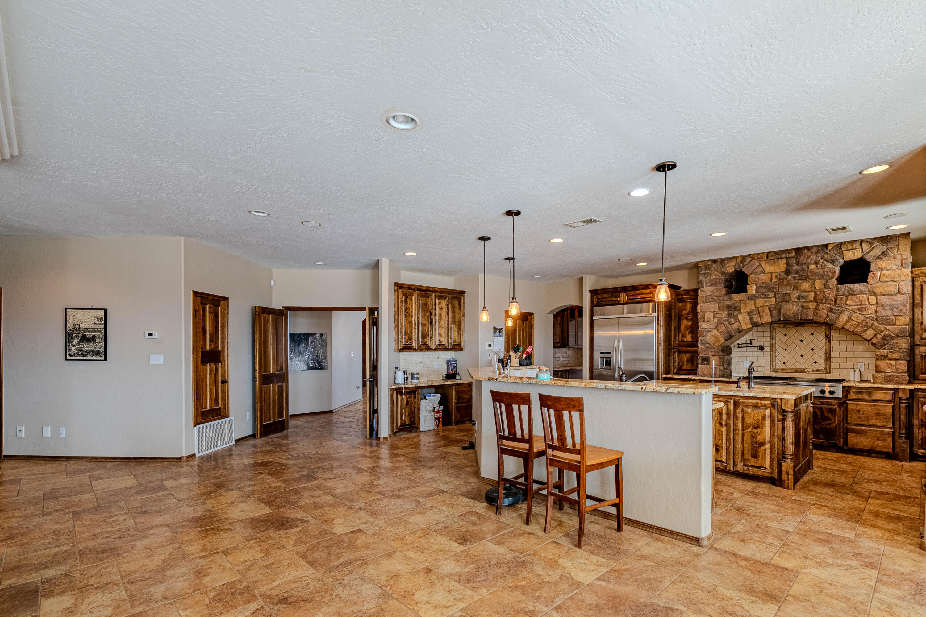 5016 FRONTIER Road NE