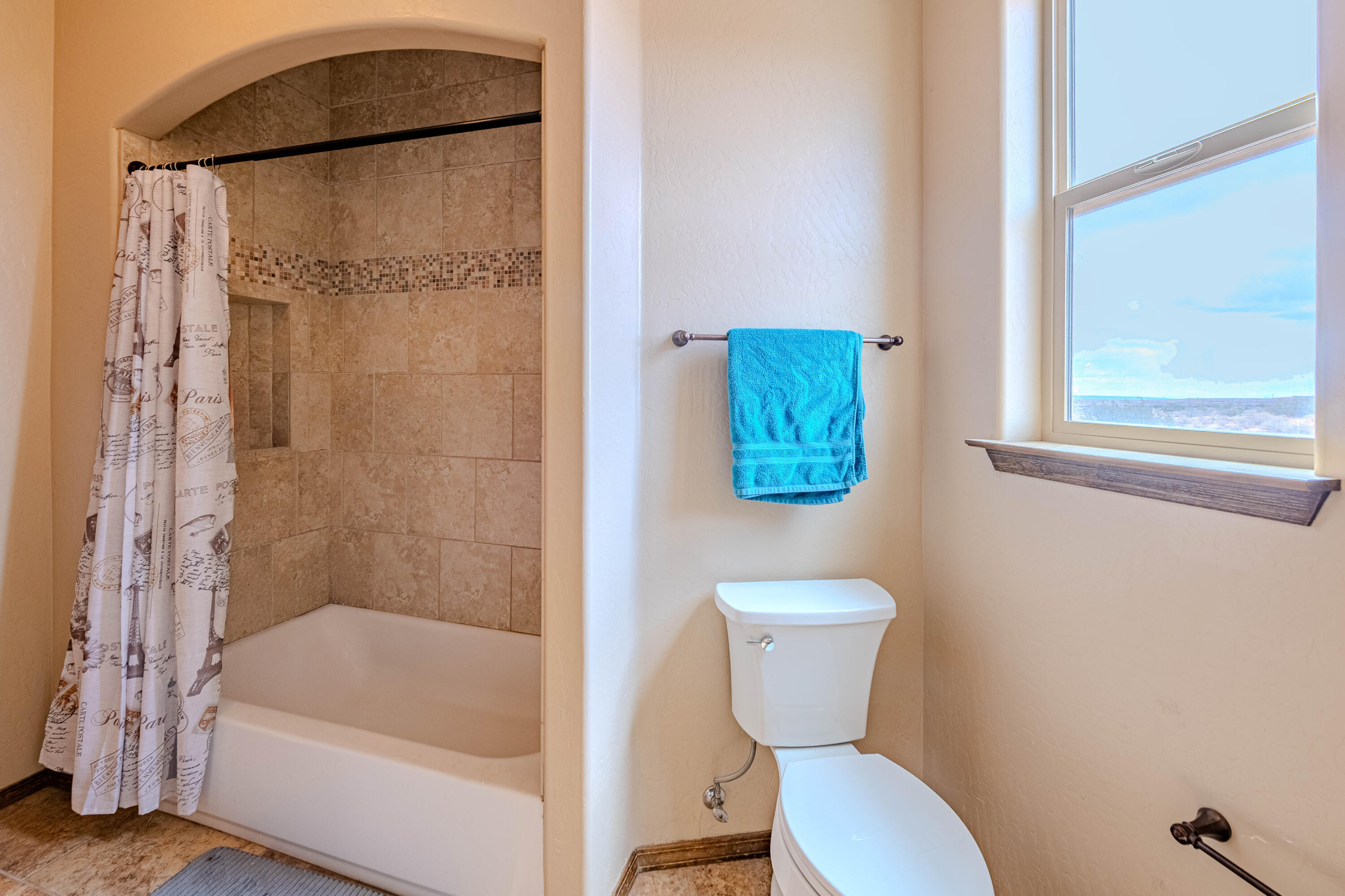 5016 FRONTIER Road NE