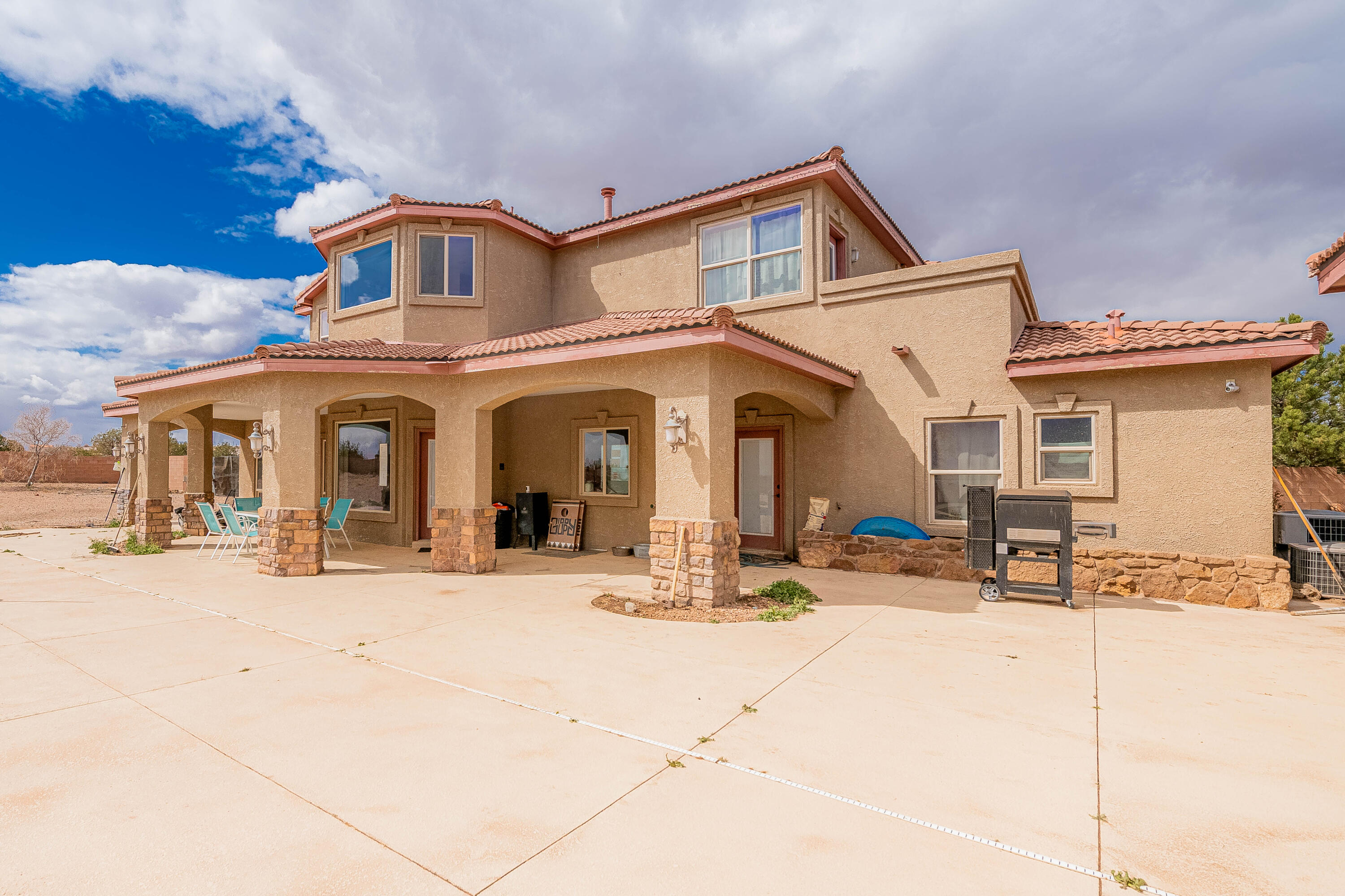 5016 FRONTIER Road NE