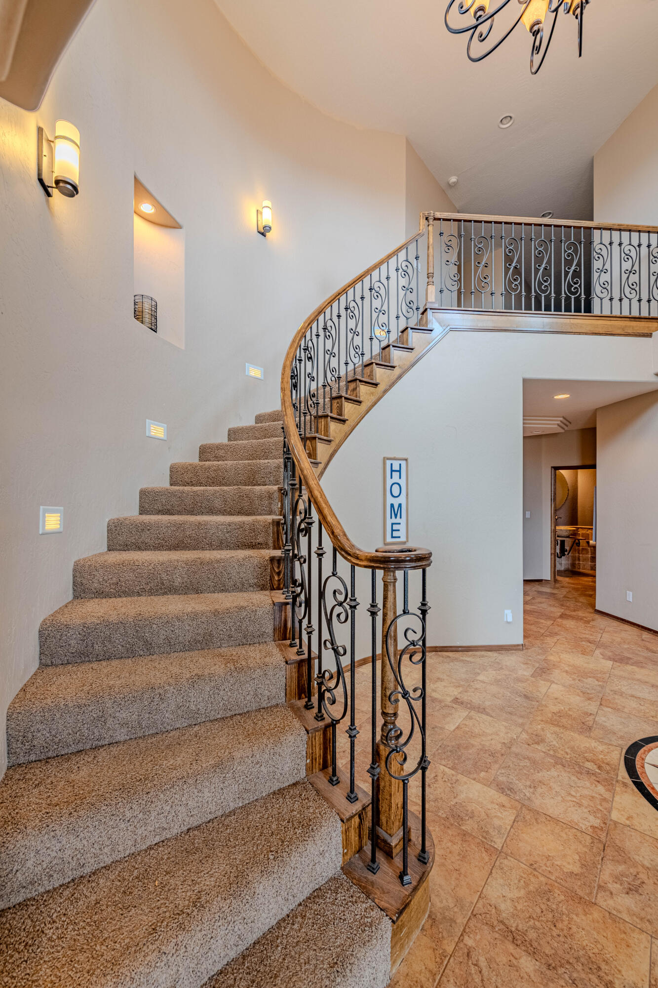 5016 FRONTIER Road NE