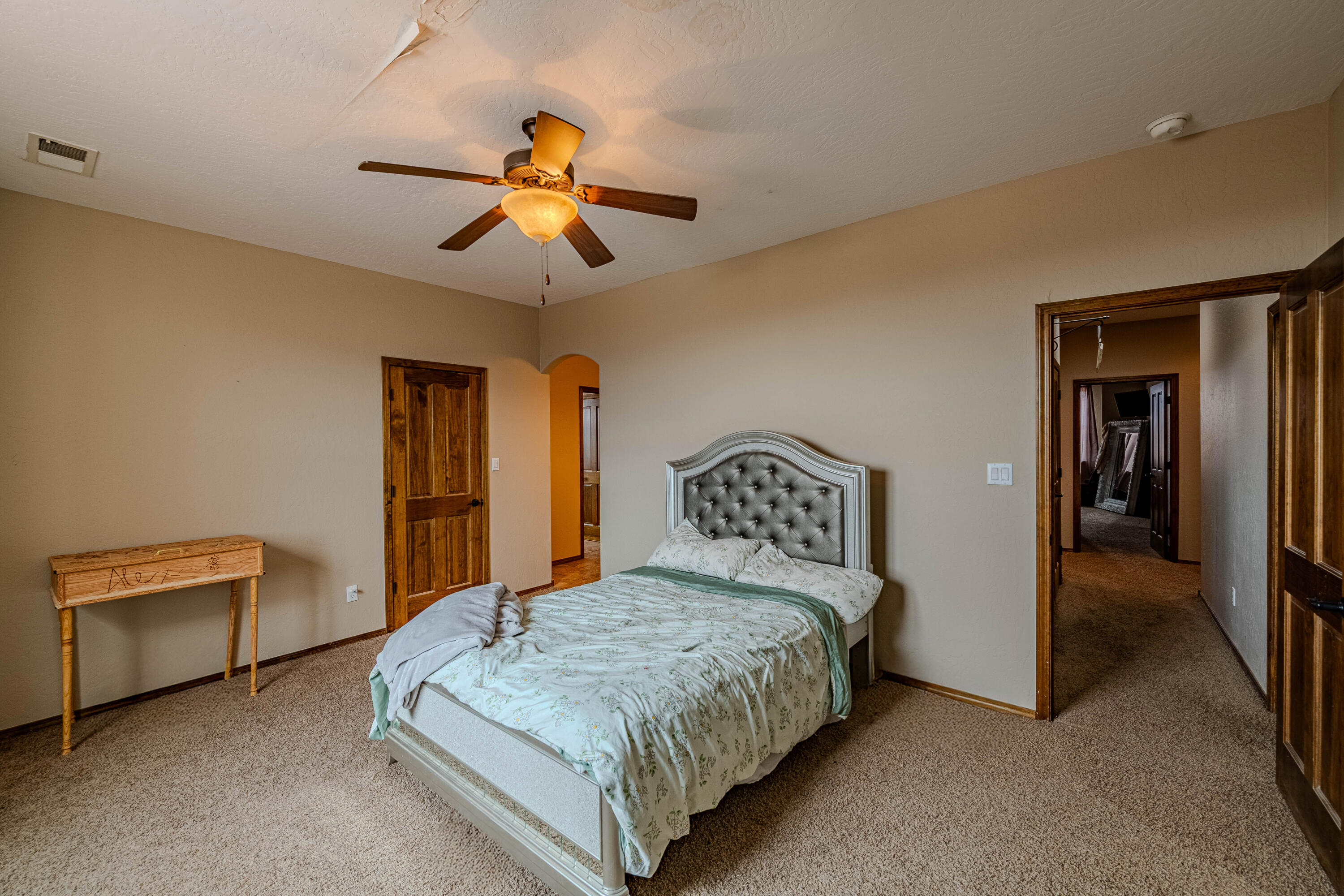 5016 FRONTIER Road NE