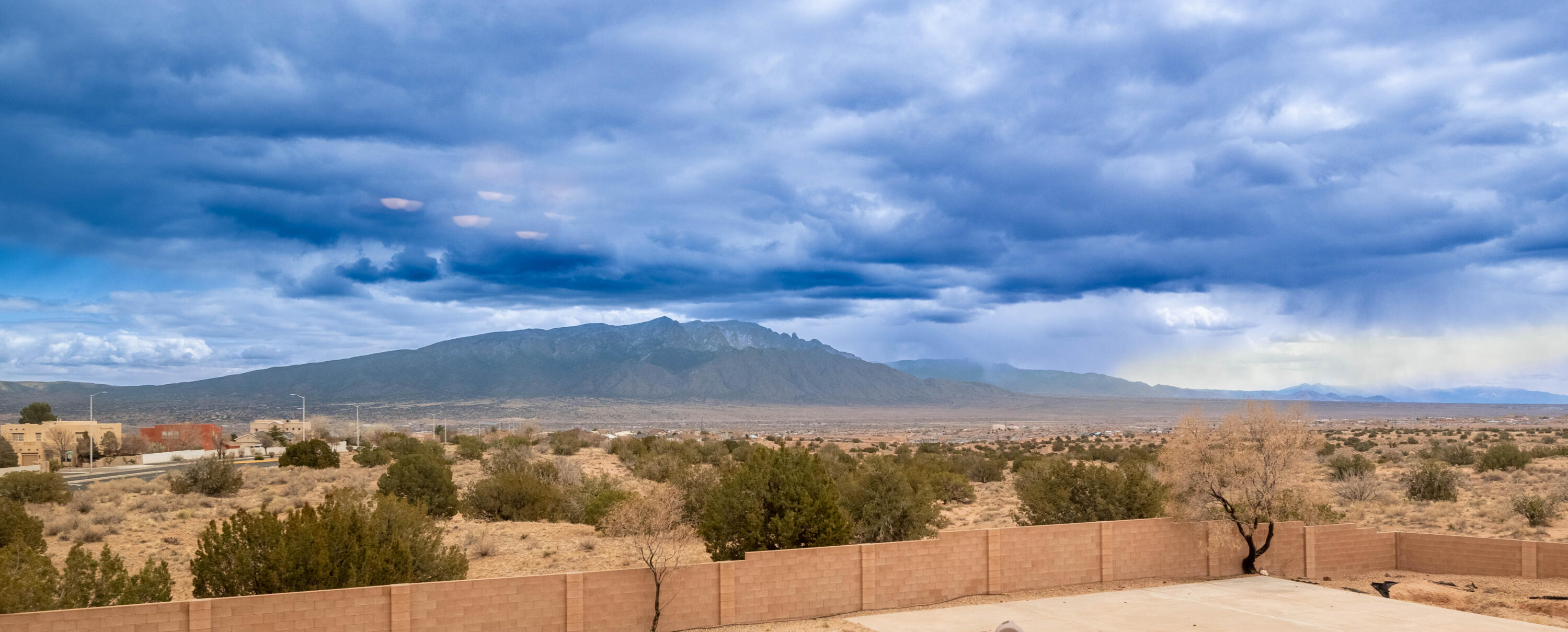 5016 FRONTIER Road NE