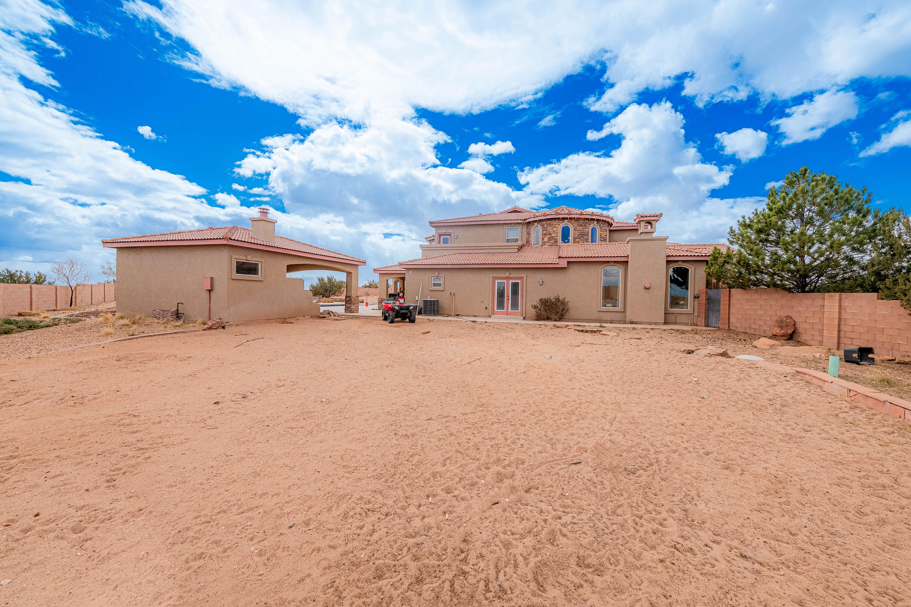 5016 FRONTIER Road NE