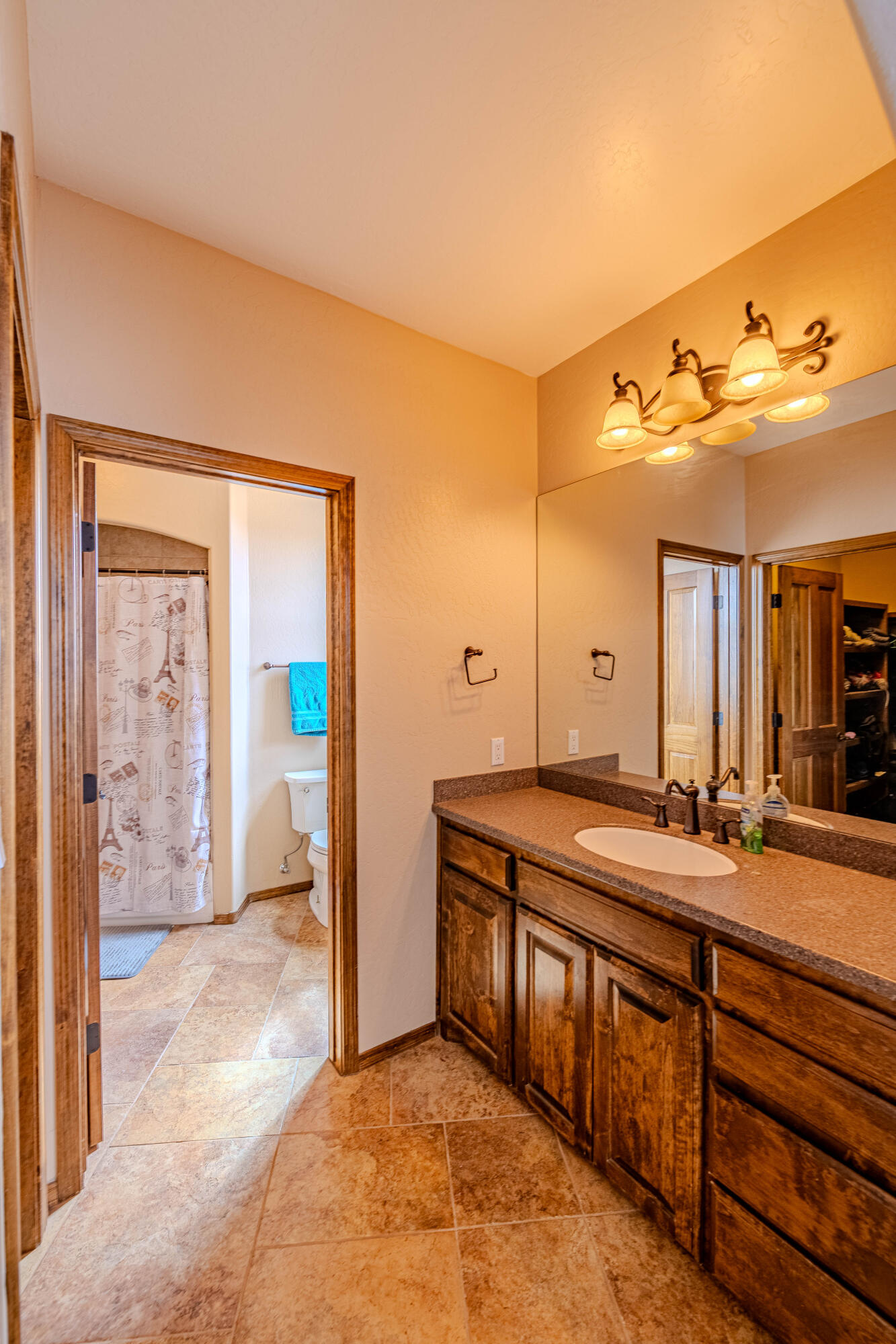 5016 FRONTIER Road NE