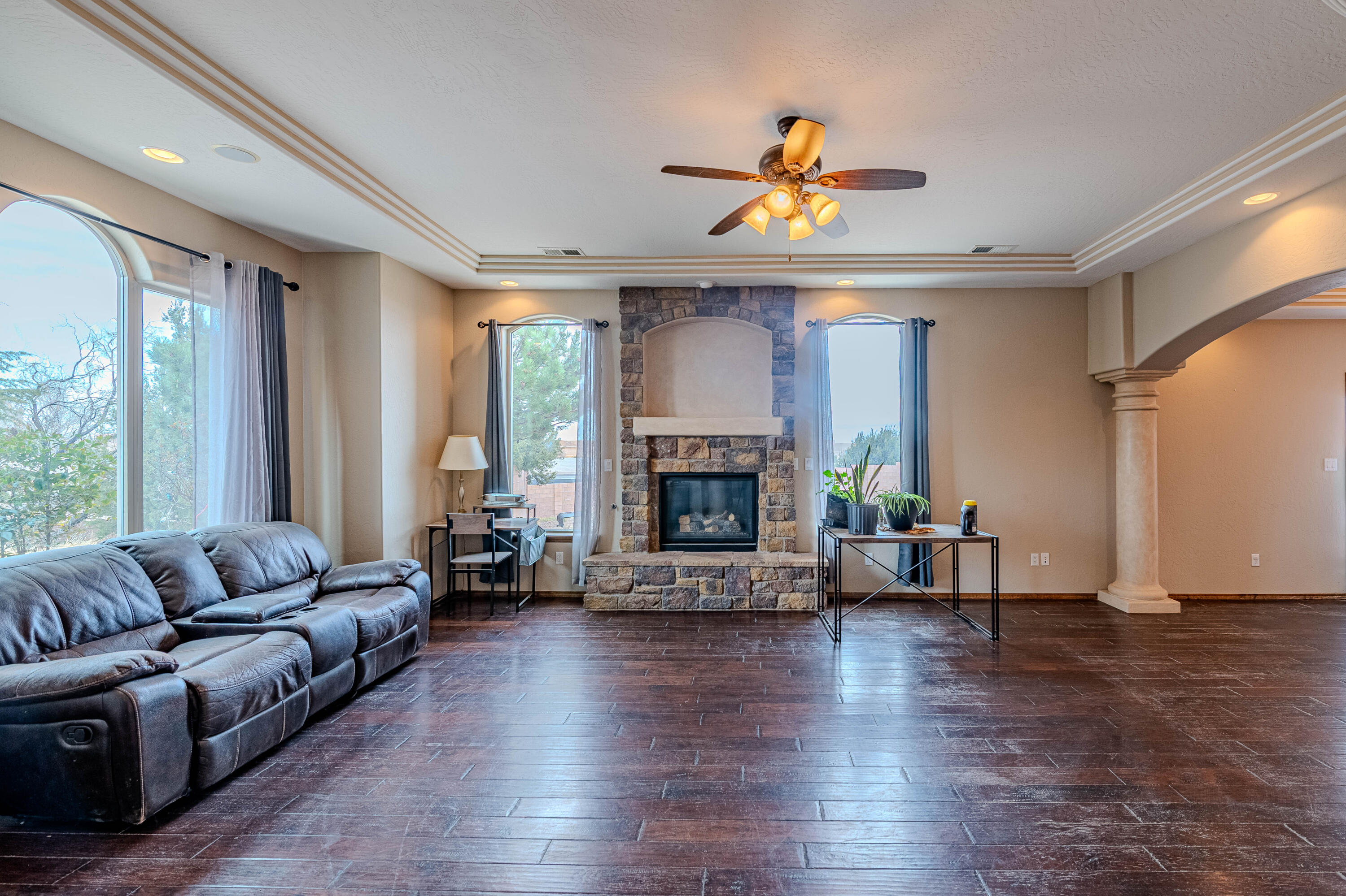 5016 FRONTIER Road NE