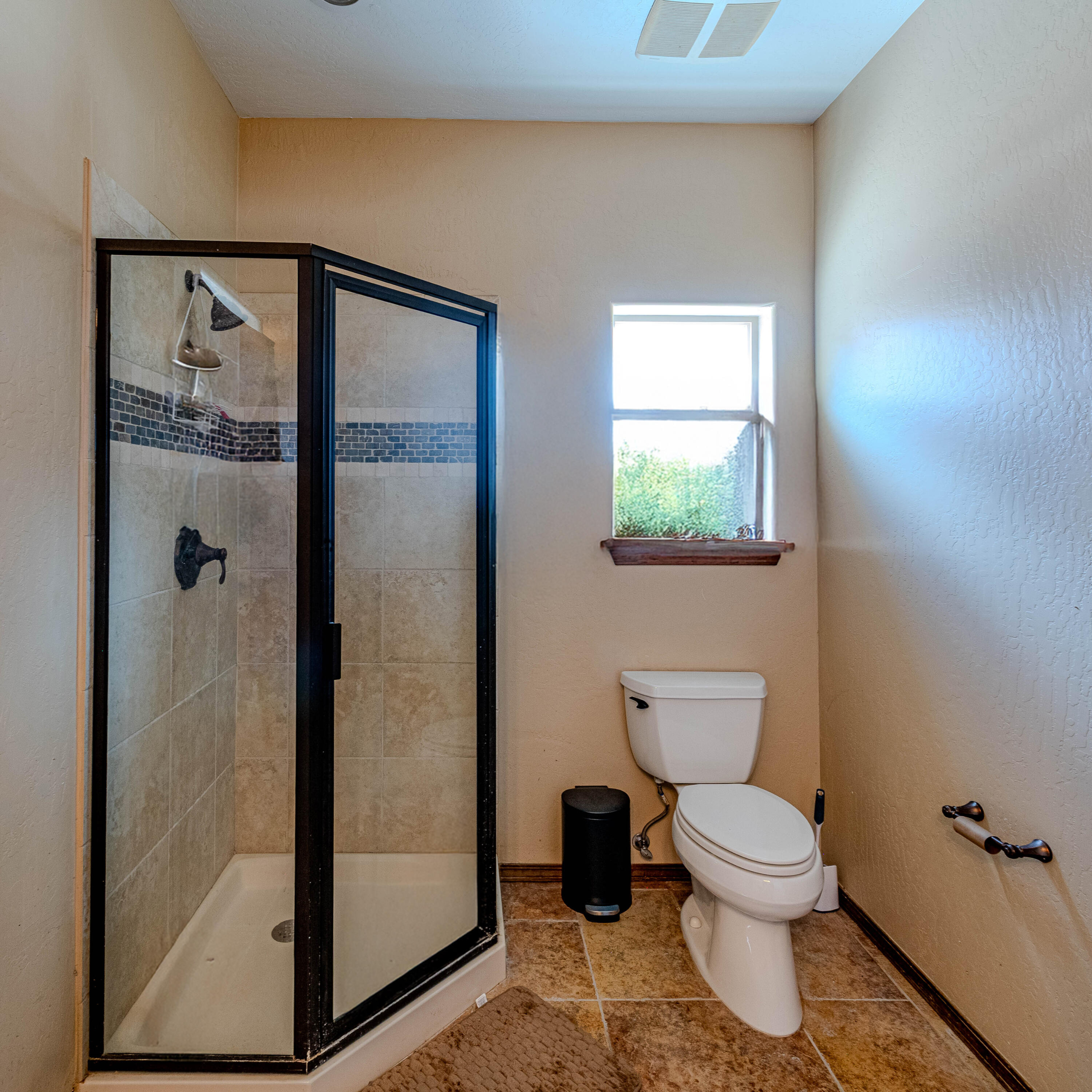 5016 FRONTIER Road NE