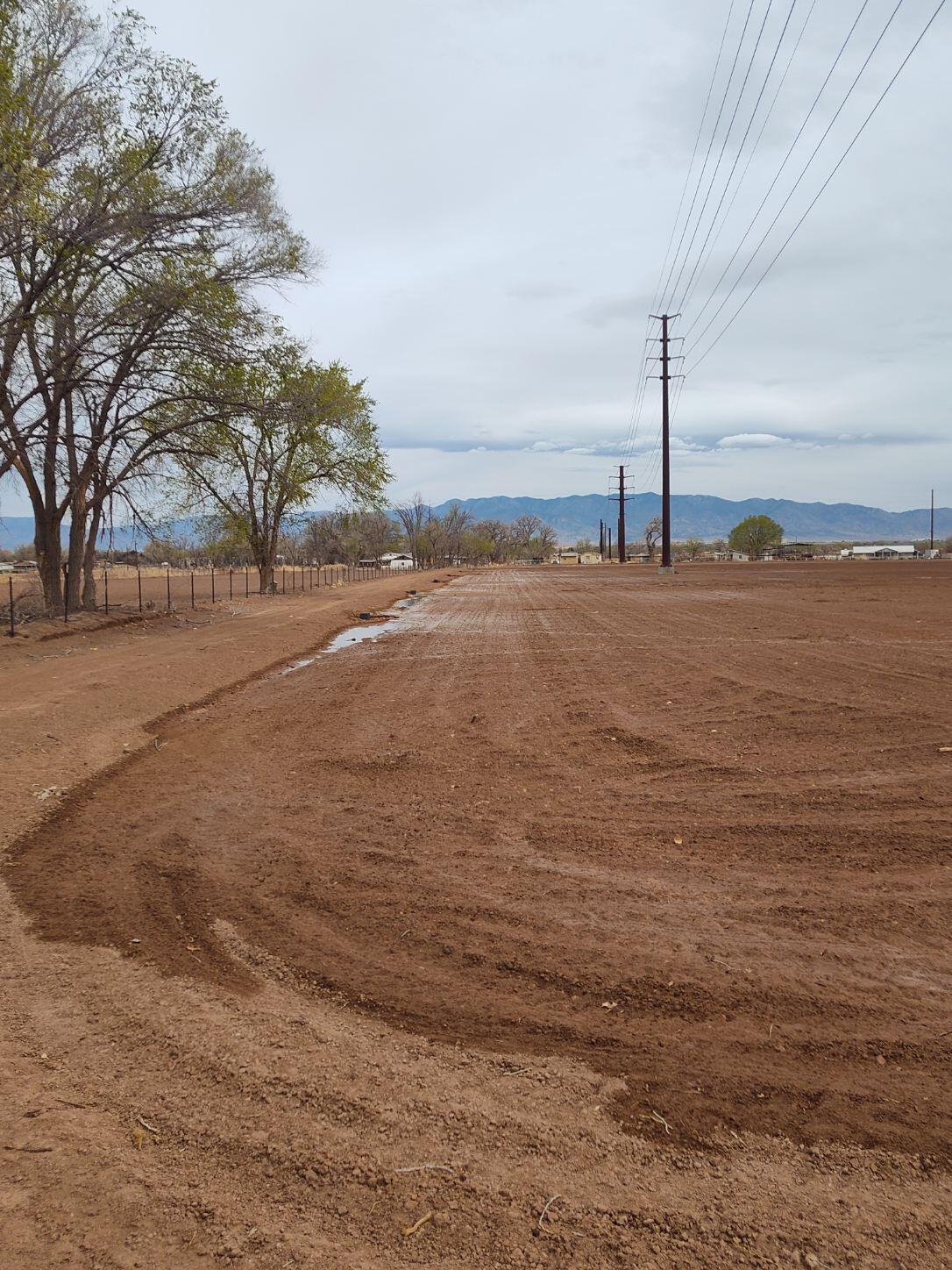 33 Pueblitos Road