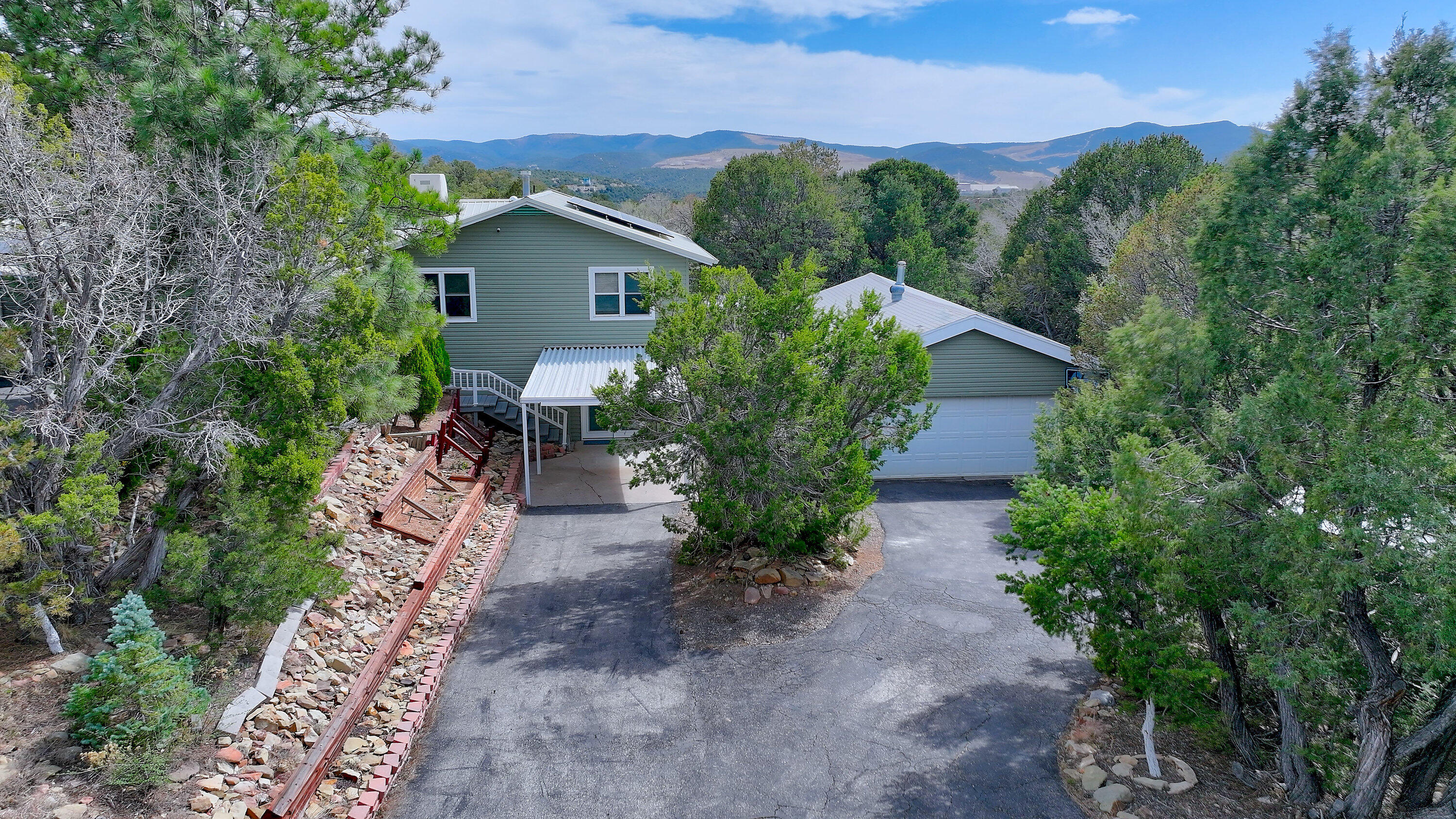 115 MATTERHORN Drive