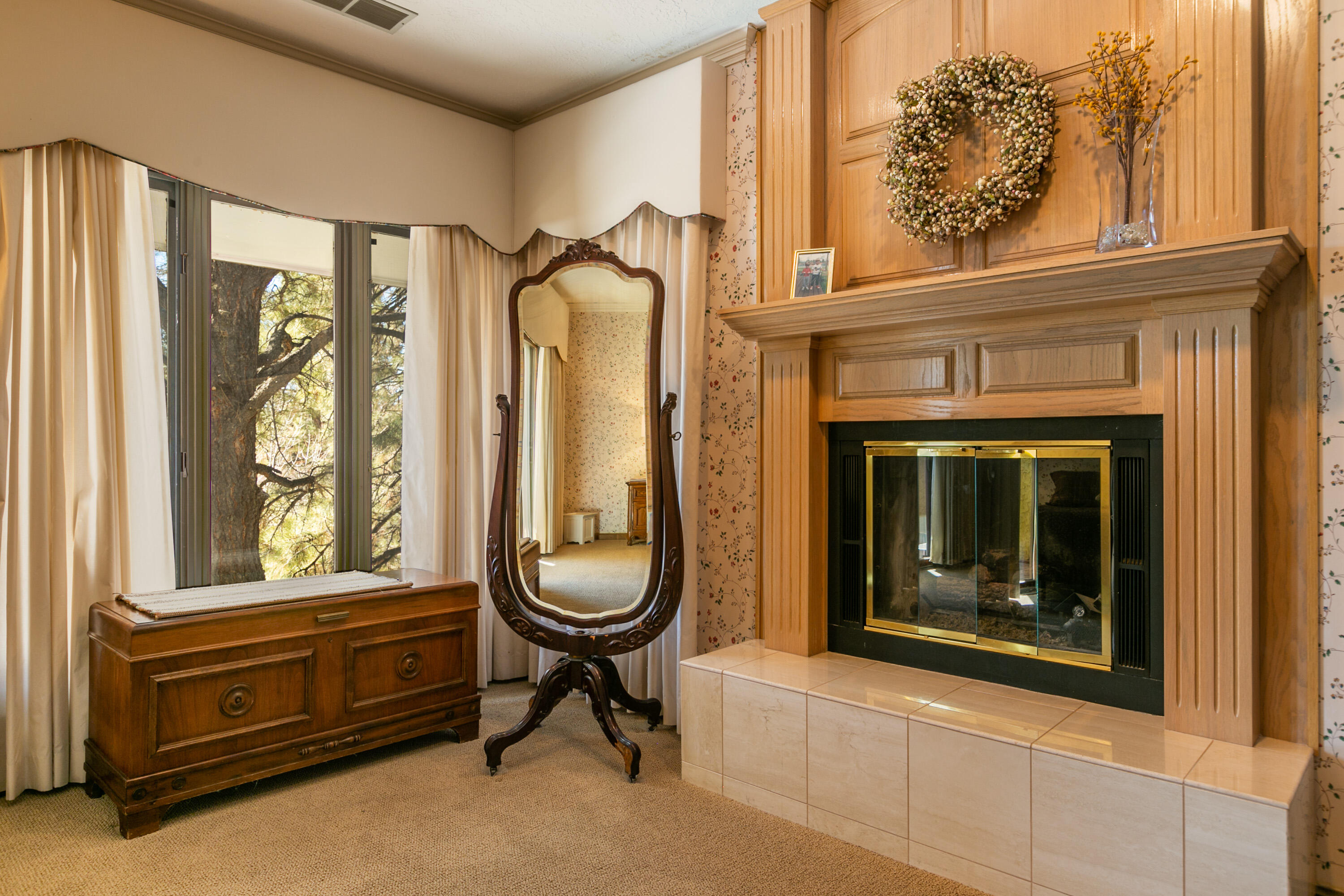 5508 Luna del Oro Court NE