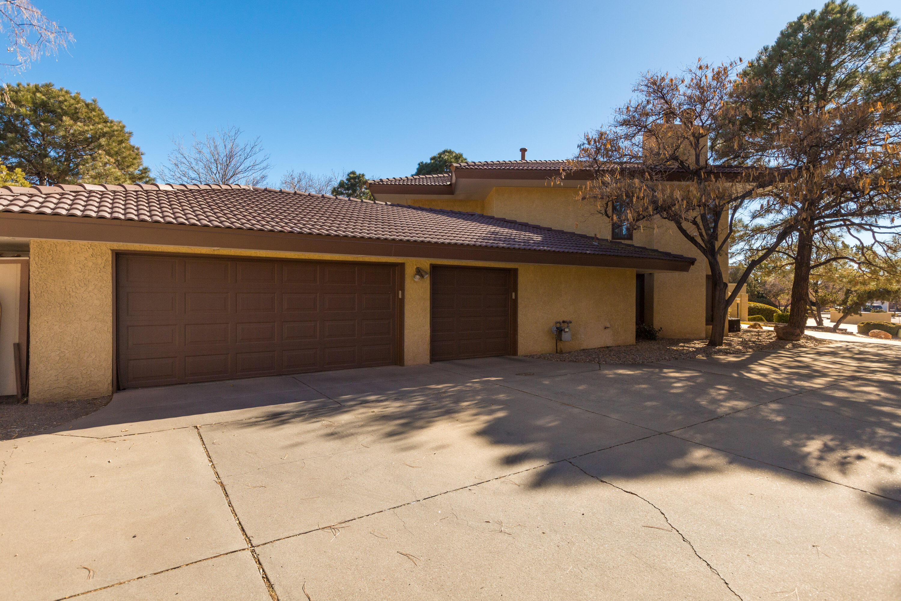 5508 Luna del Oro Court NE