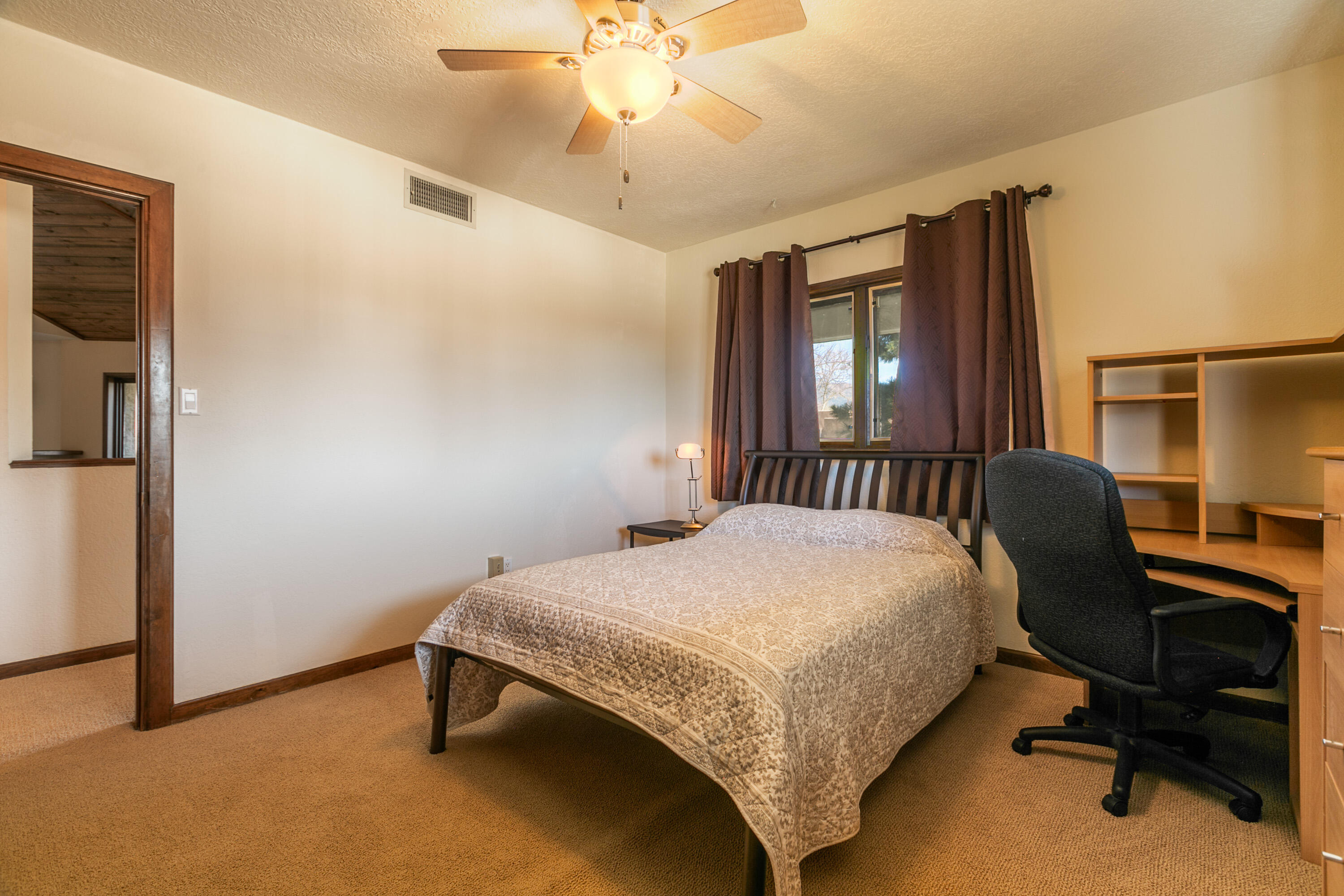 5508 Luna del Oro Court NE
