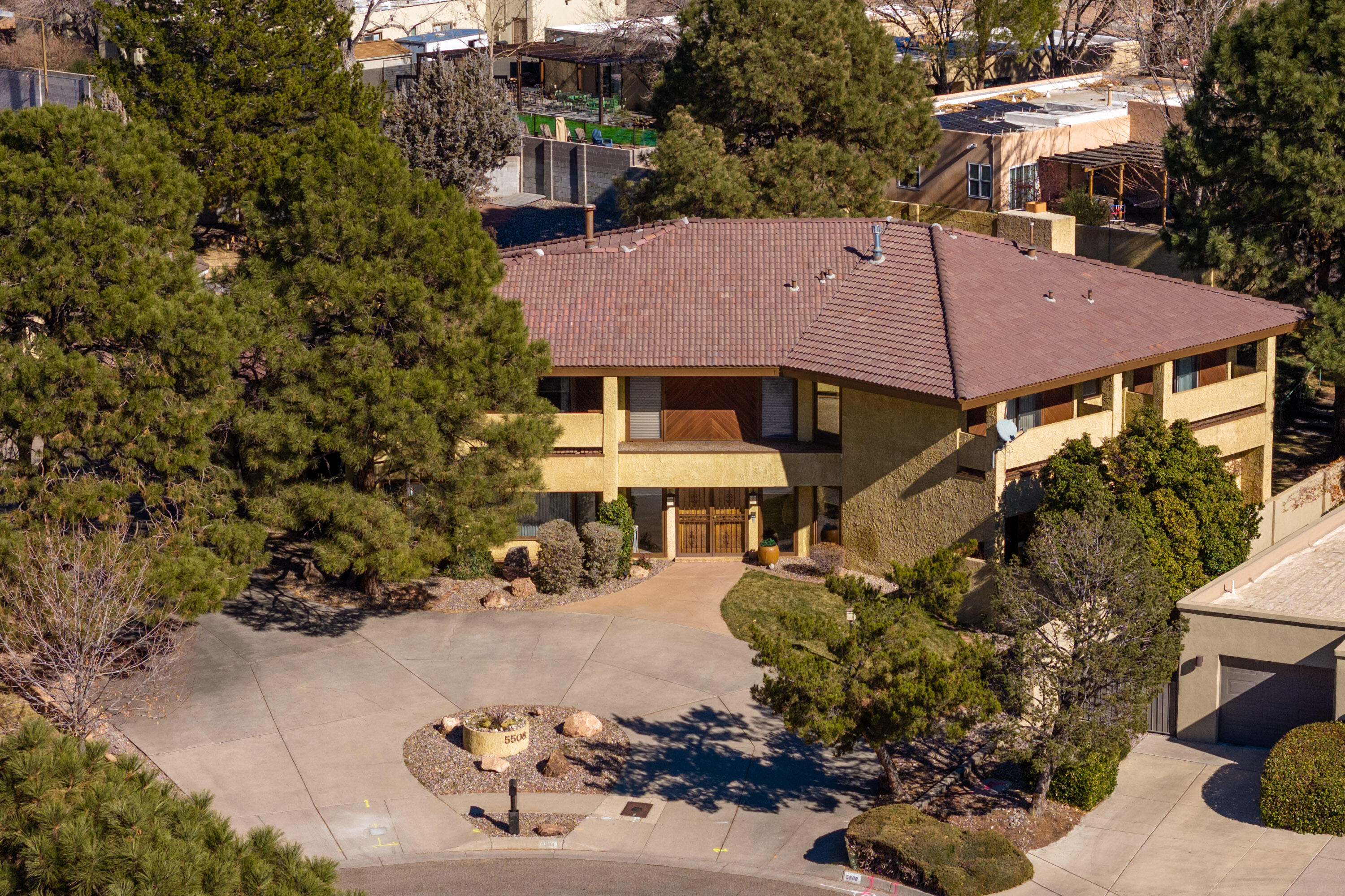 5508 Luna del Oro Court NE