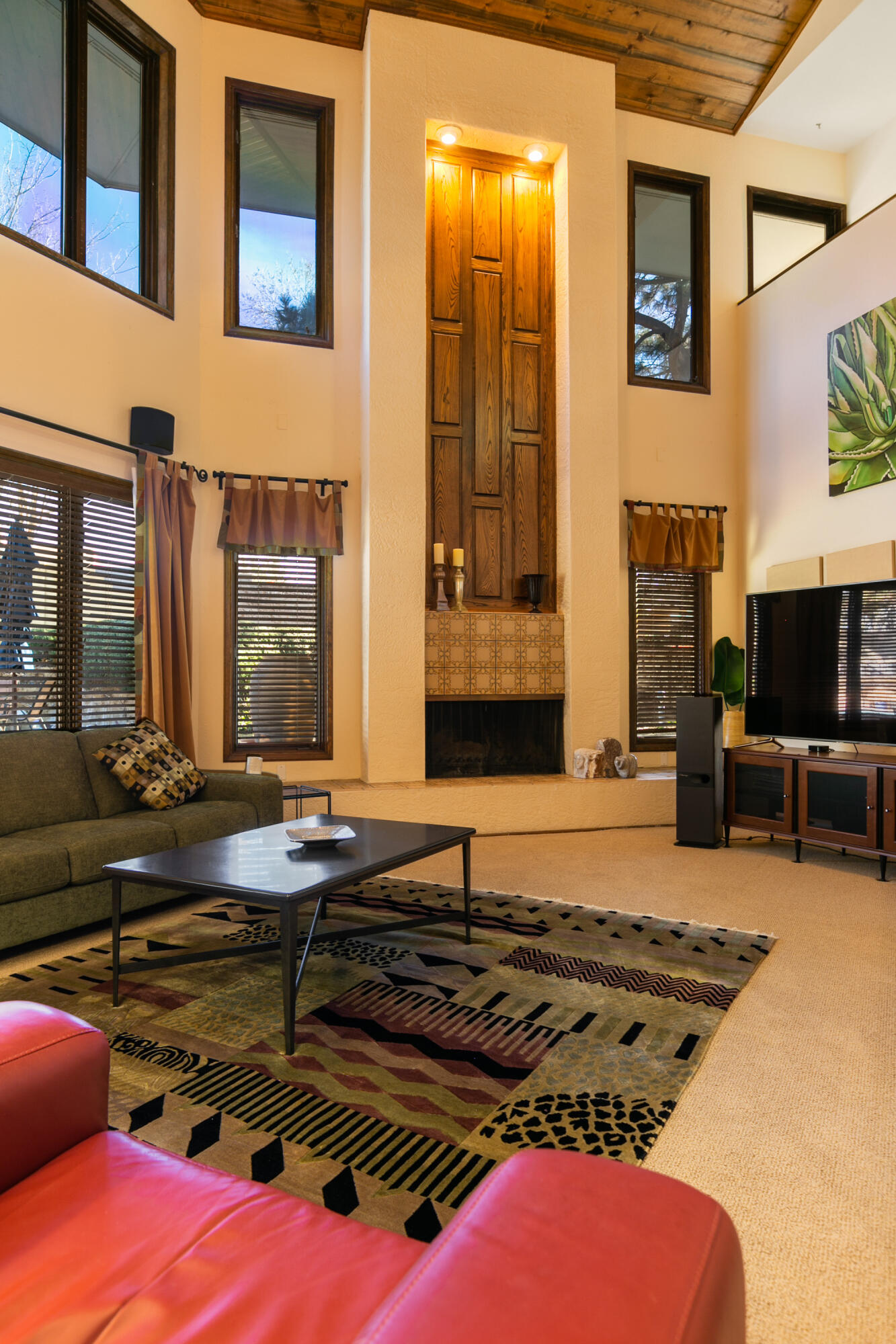 5508 Luna del Oro Court NE