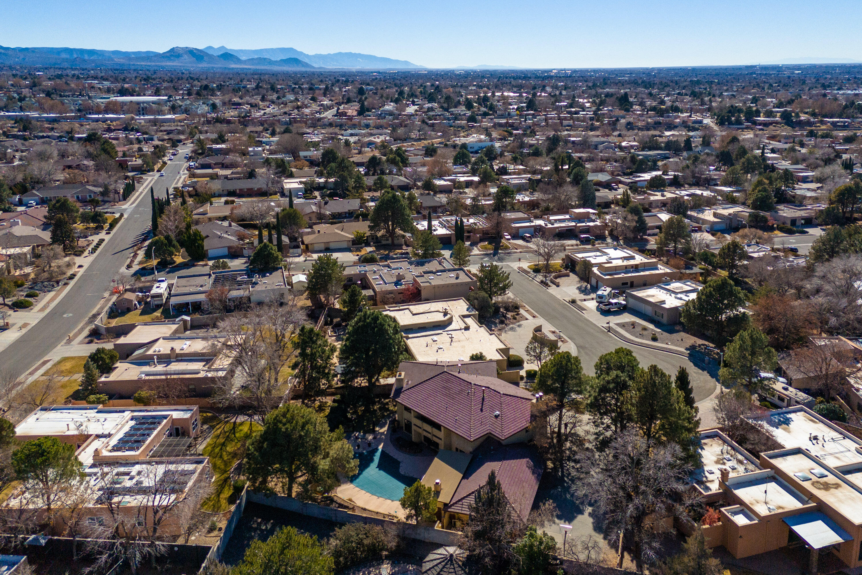 5508 Luna del Oro Court NE
