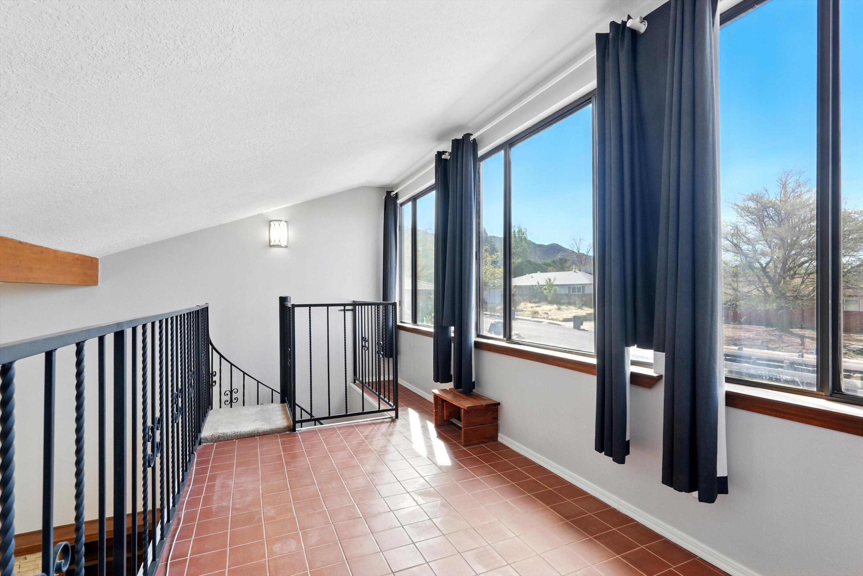 14117 LA CUEVA Avenue NE