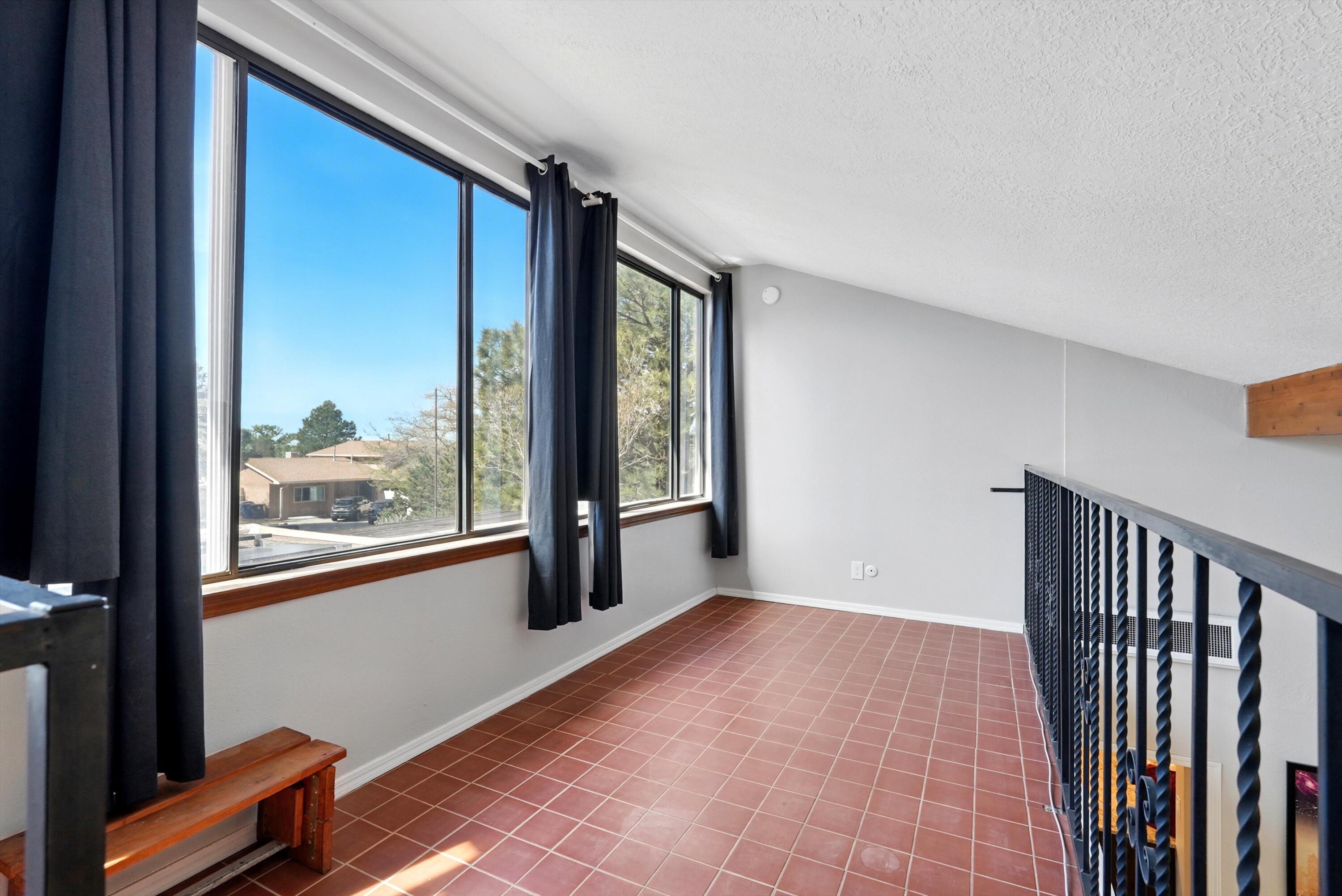 14117 LA CUEVA Avenue NE