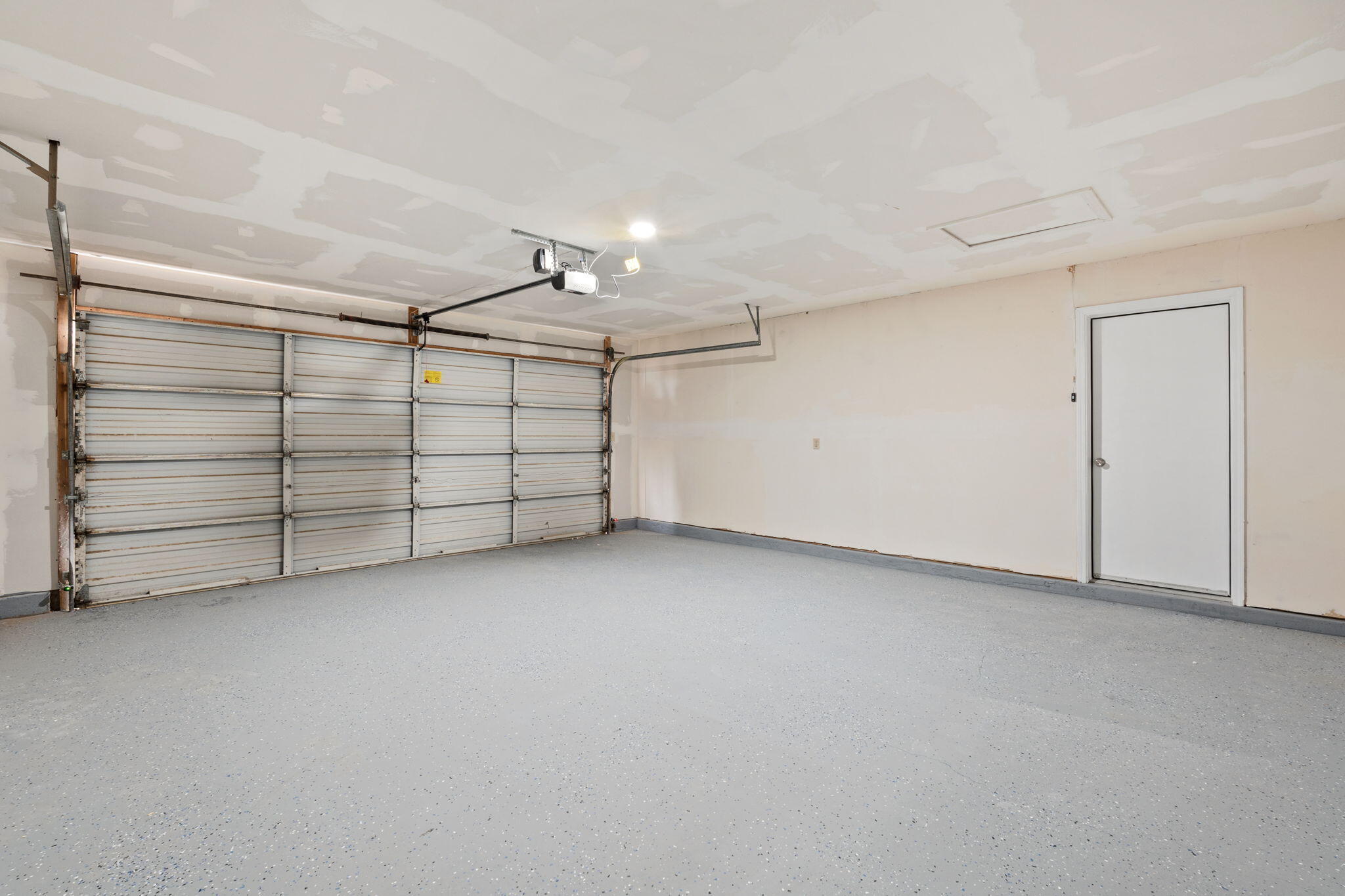 1331 APEX Court SE