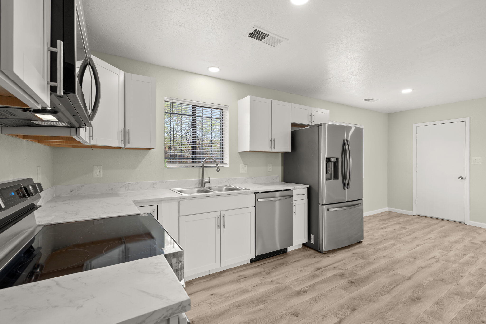 1331 APEX Court SE