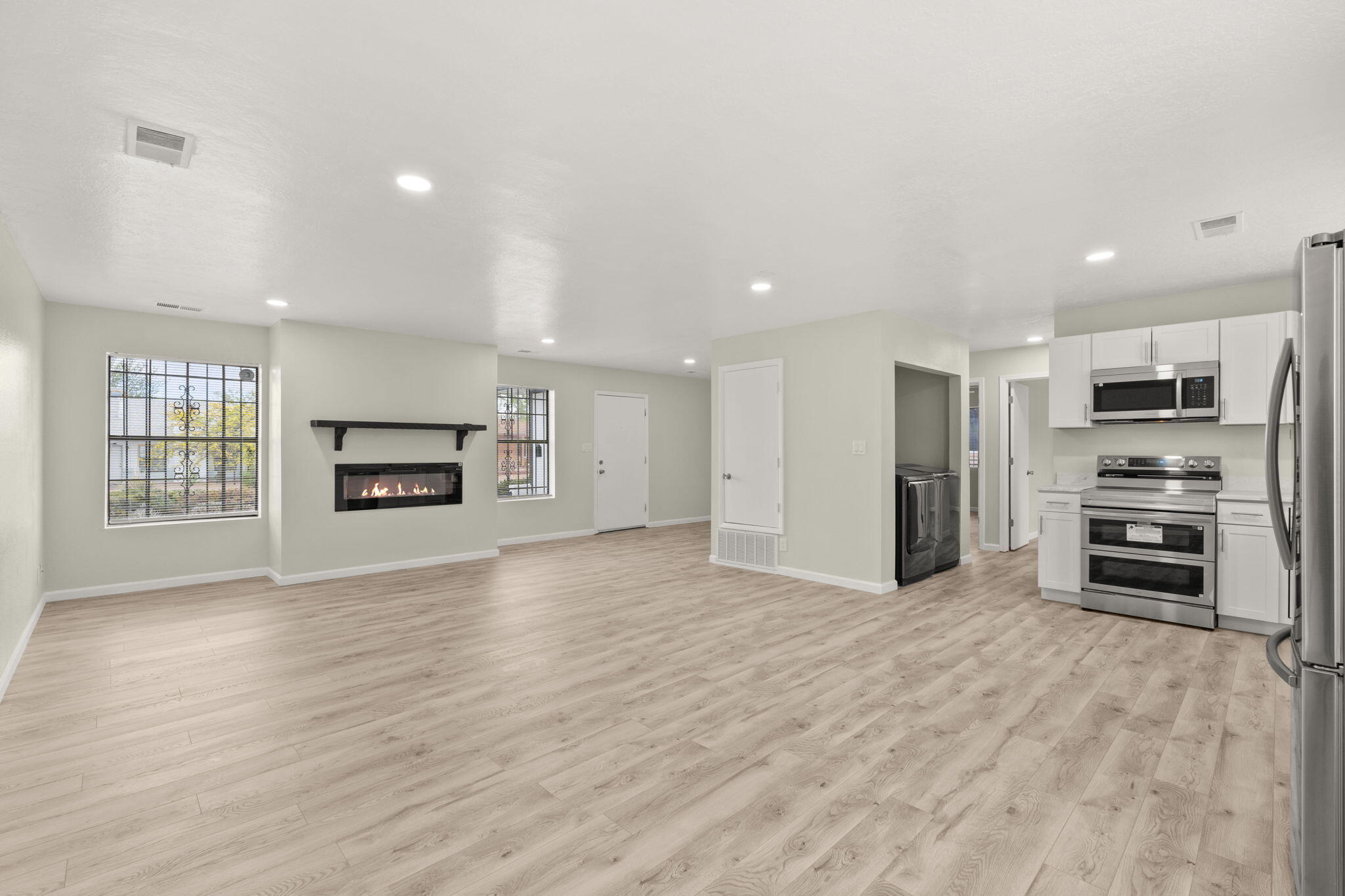 1331 APEX Court SE