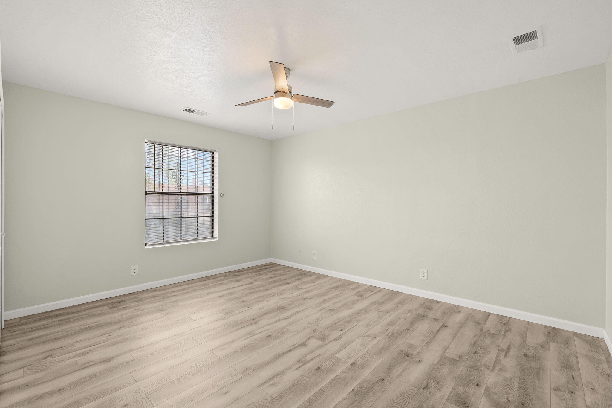 1331 APEX Court SE