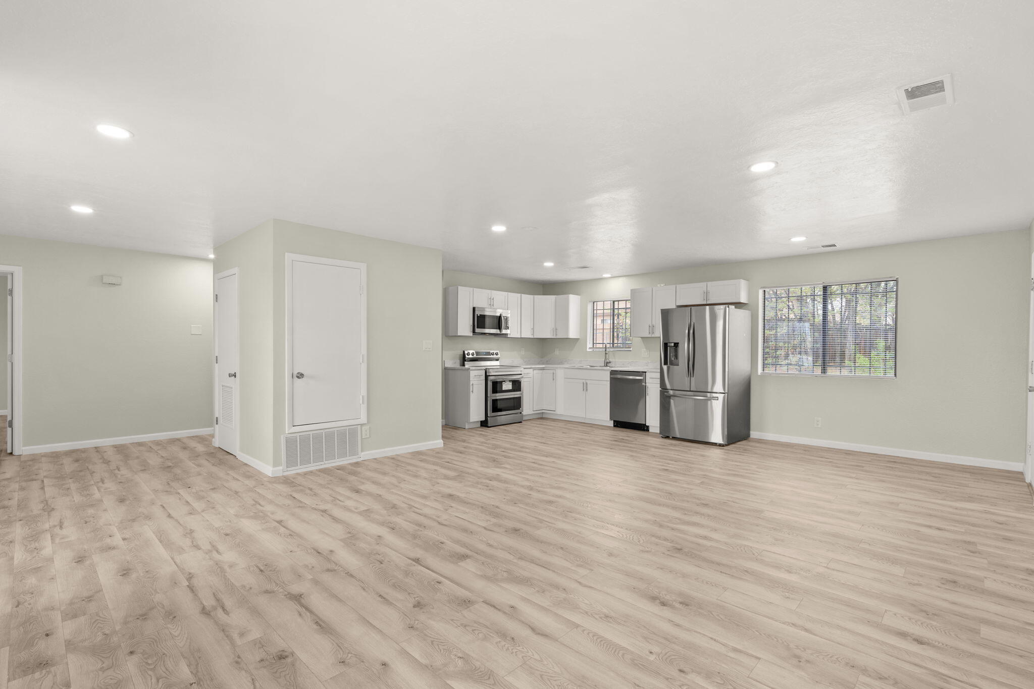 1331 APEX Court SE