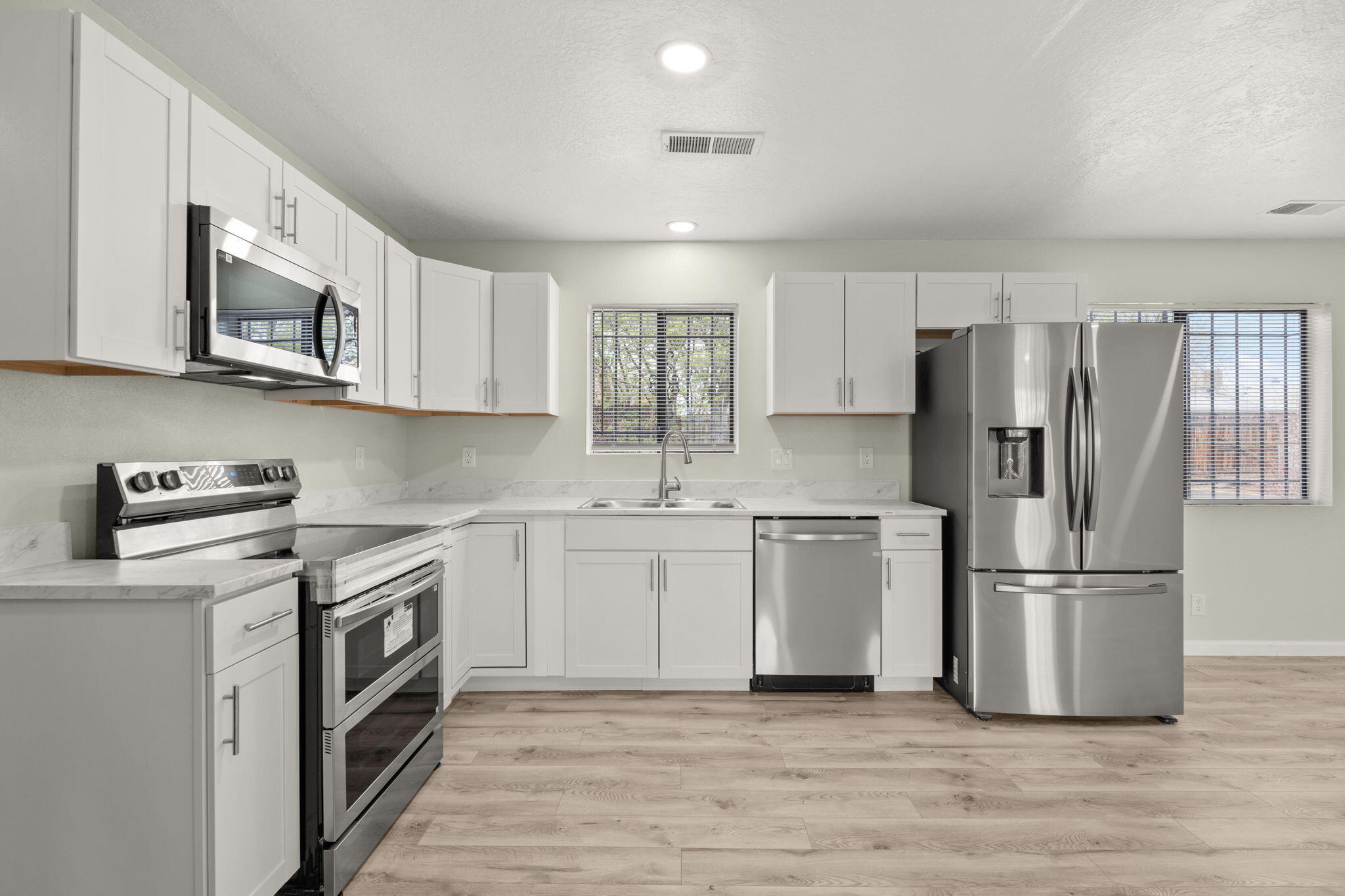 1331 APEX Court SE