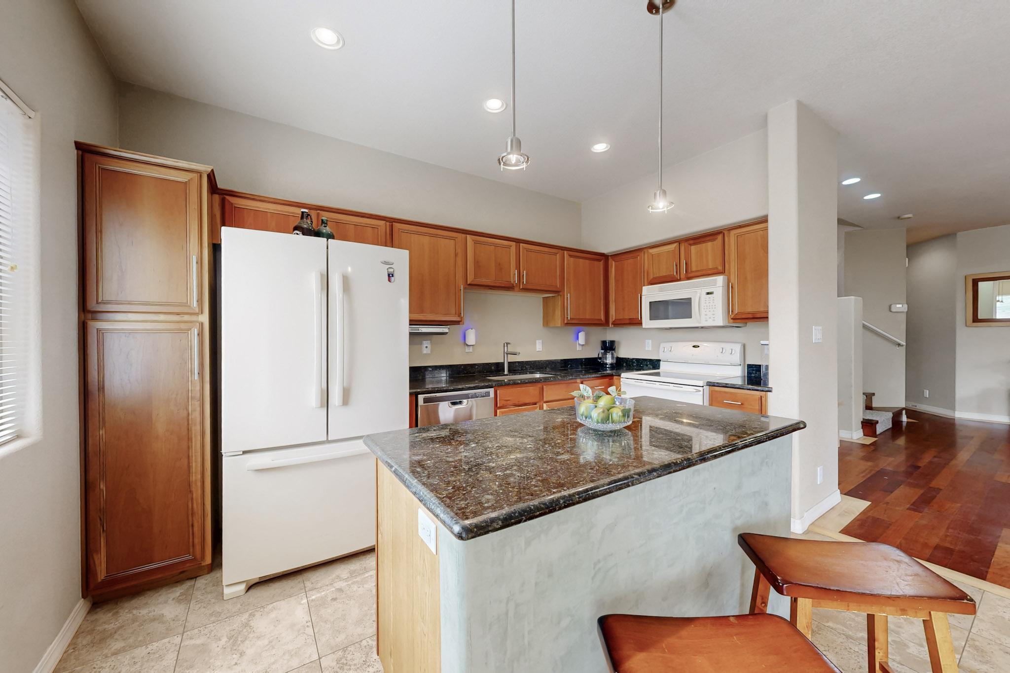 5748 Valle Alegre Place NW # 1-B