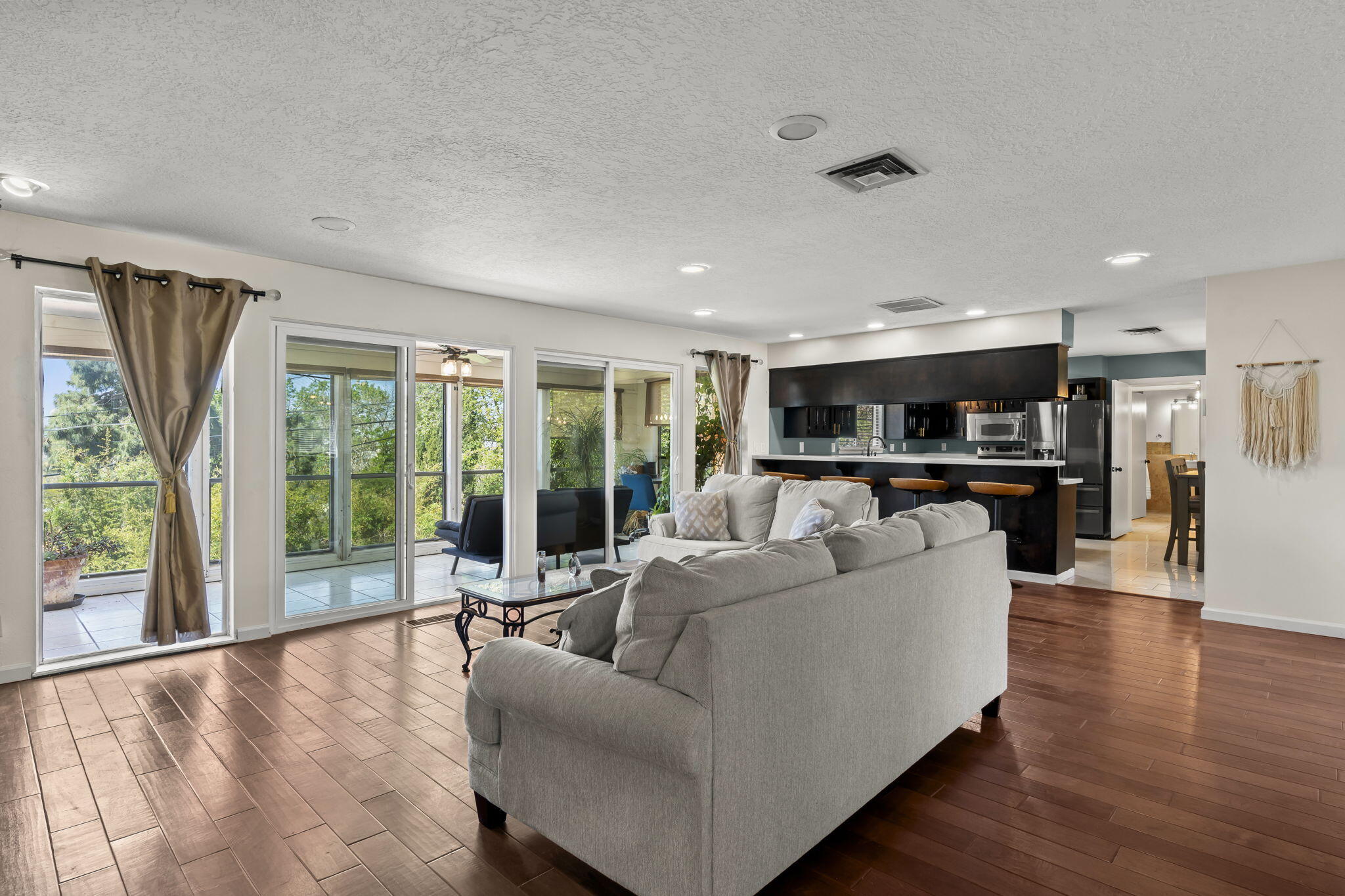 13212 MONTGOMERY Boulevard NE