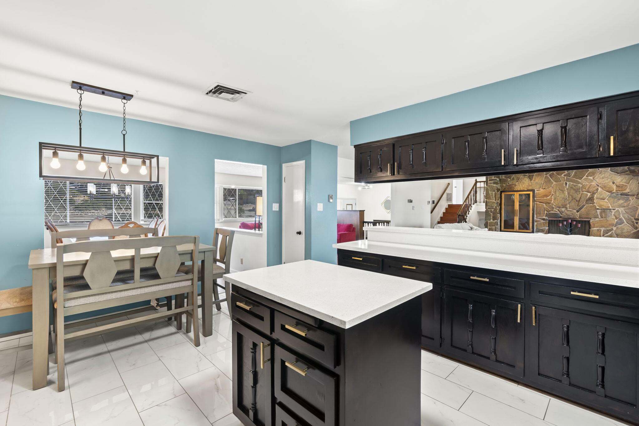 13212 MONTGOMERY Boulevard NE