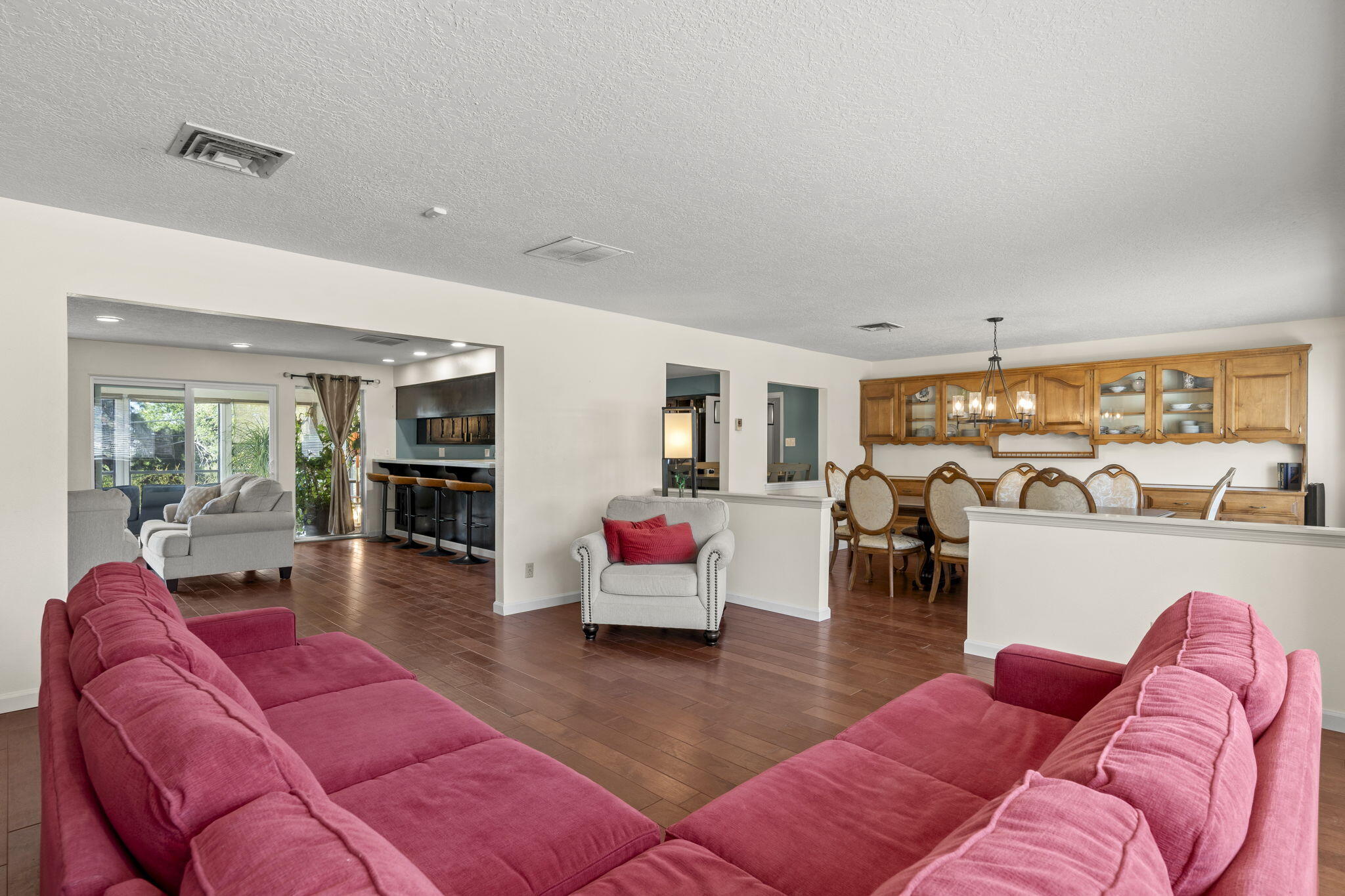 13212 MONTGOMERY Boulevard NE