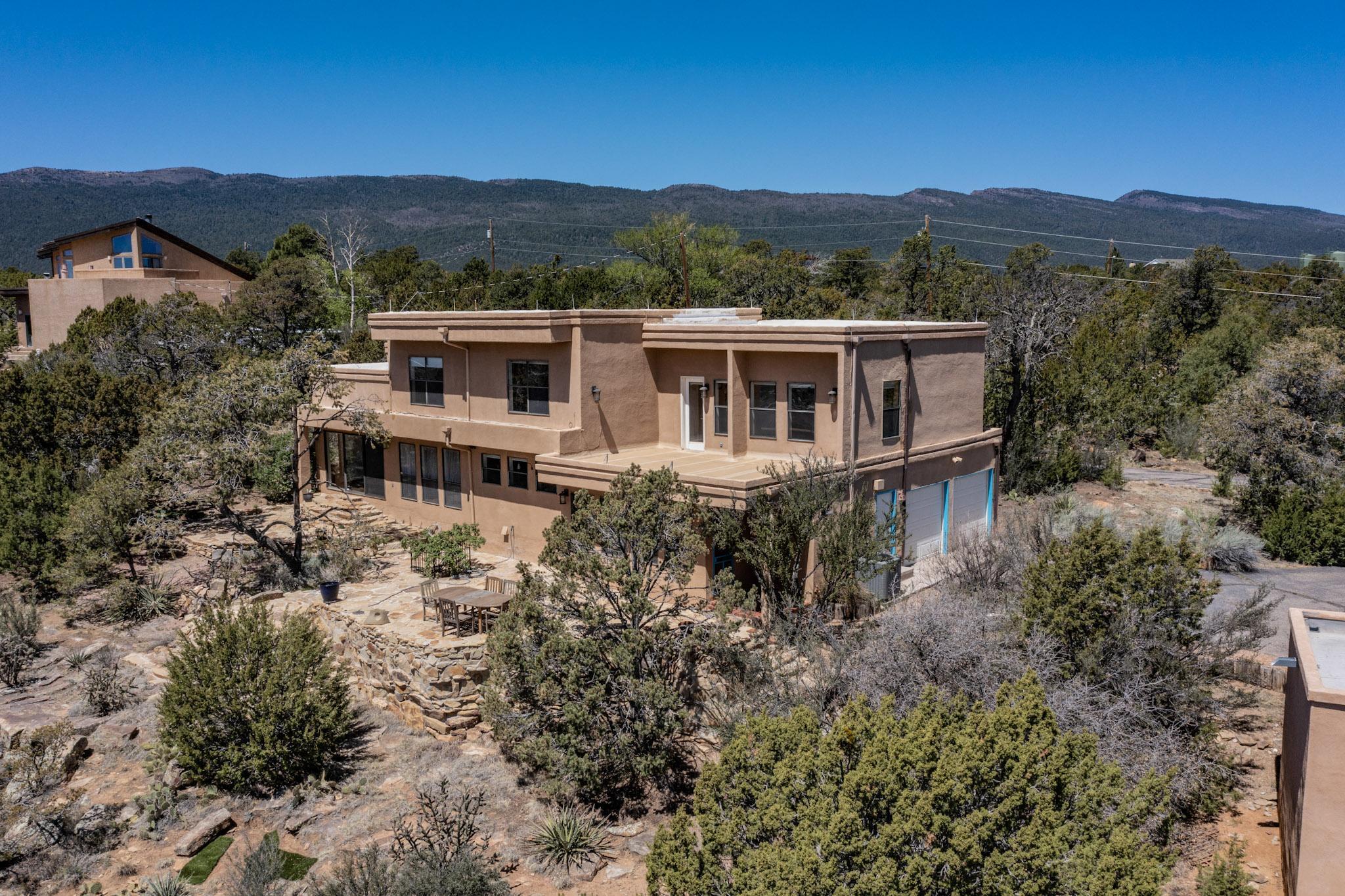 19 HIGH COUNTRY Drive