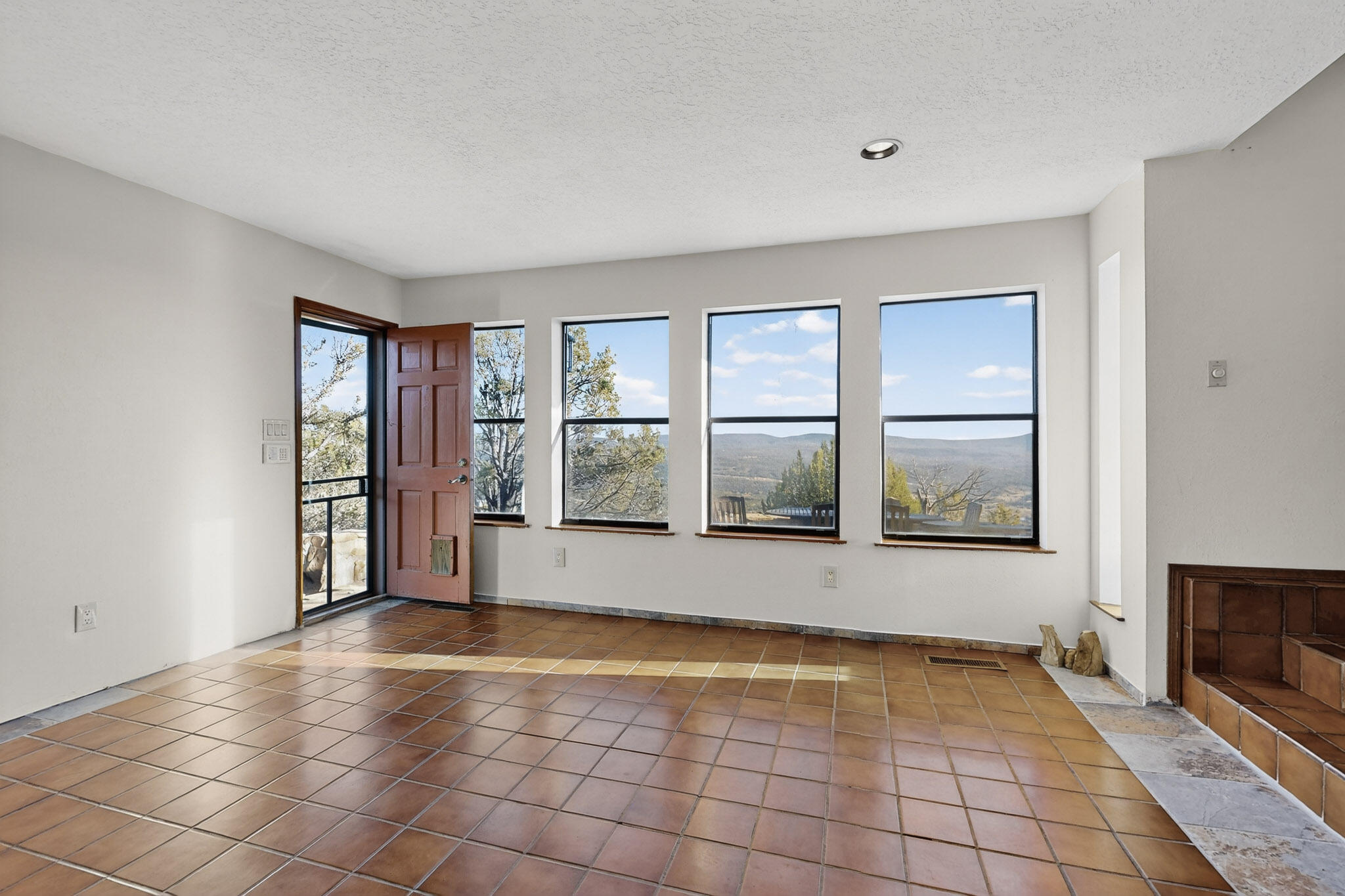 19 HIGH COUNTRY Drive