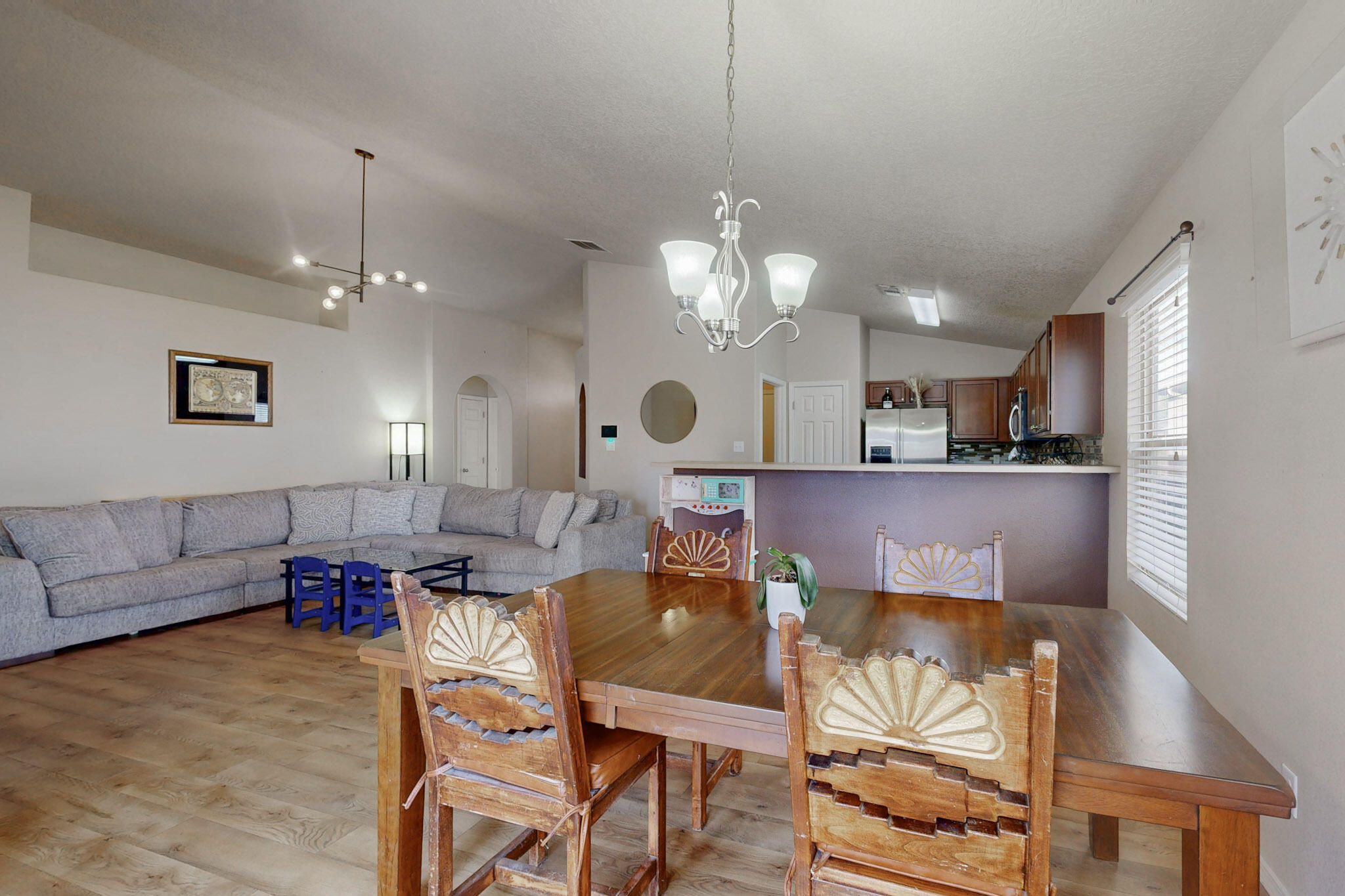 7012 CANYON CLIFF Road NW