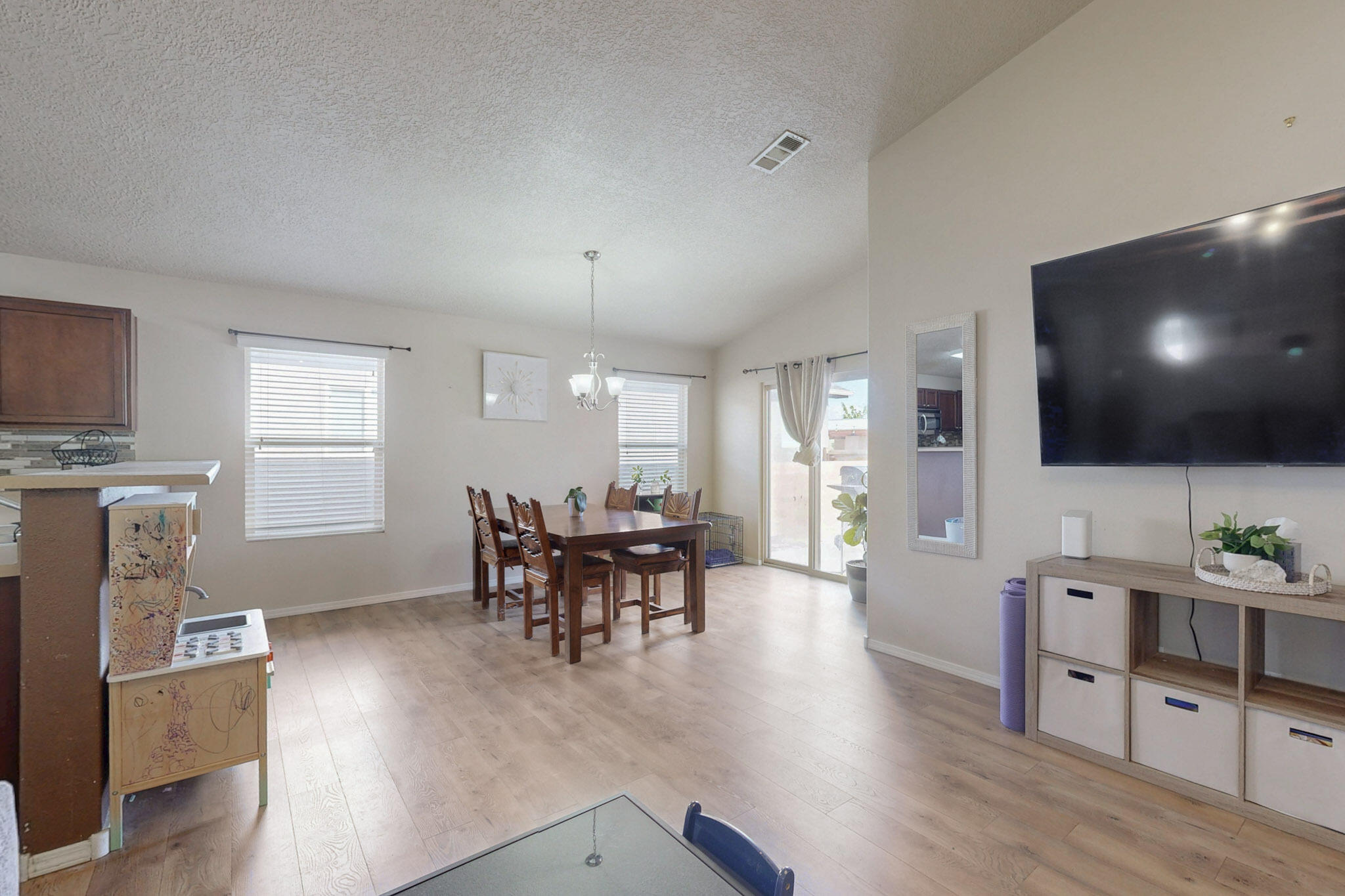 7012 CANYON CLIFF Road NW