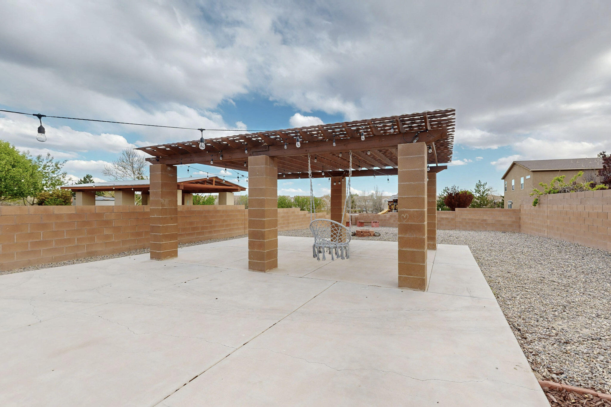7012 CANYON CLIFF Road NW