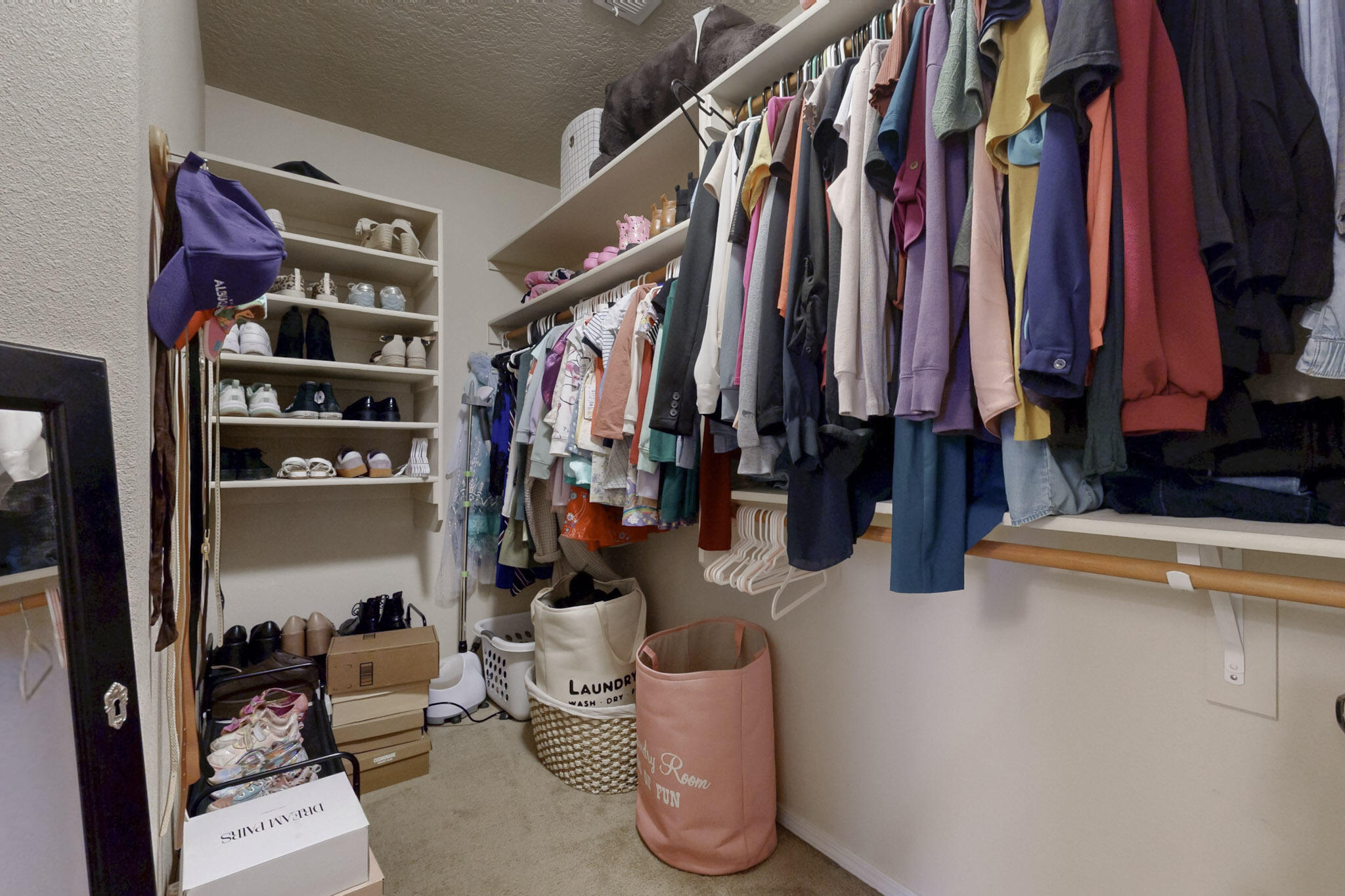 7012 CANYON CLIFF Road NW