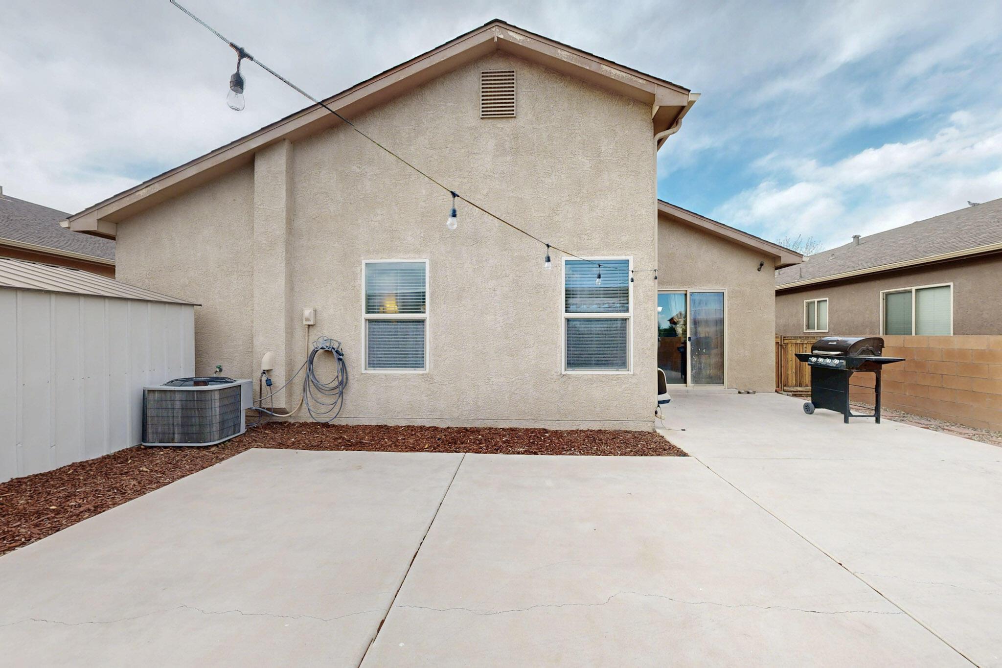 7012 CANYON CLIFF Road NW