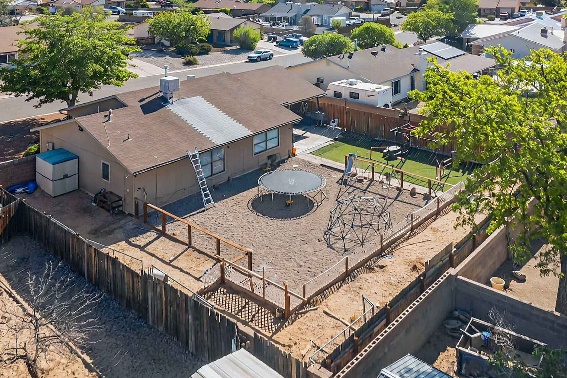 461 BIRDIE Court SE