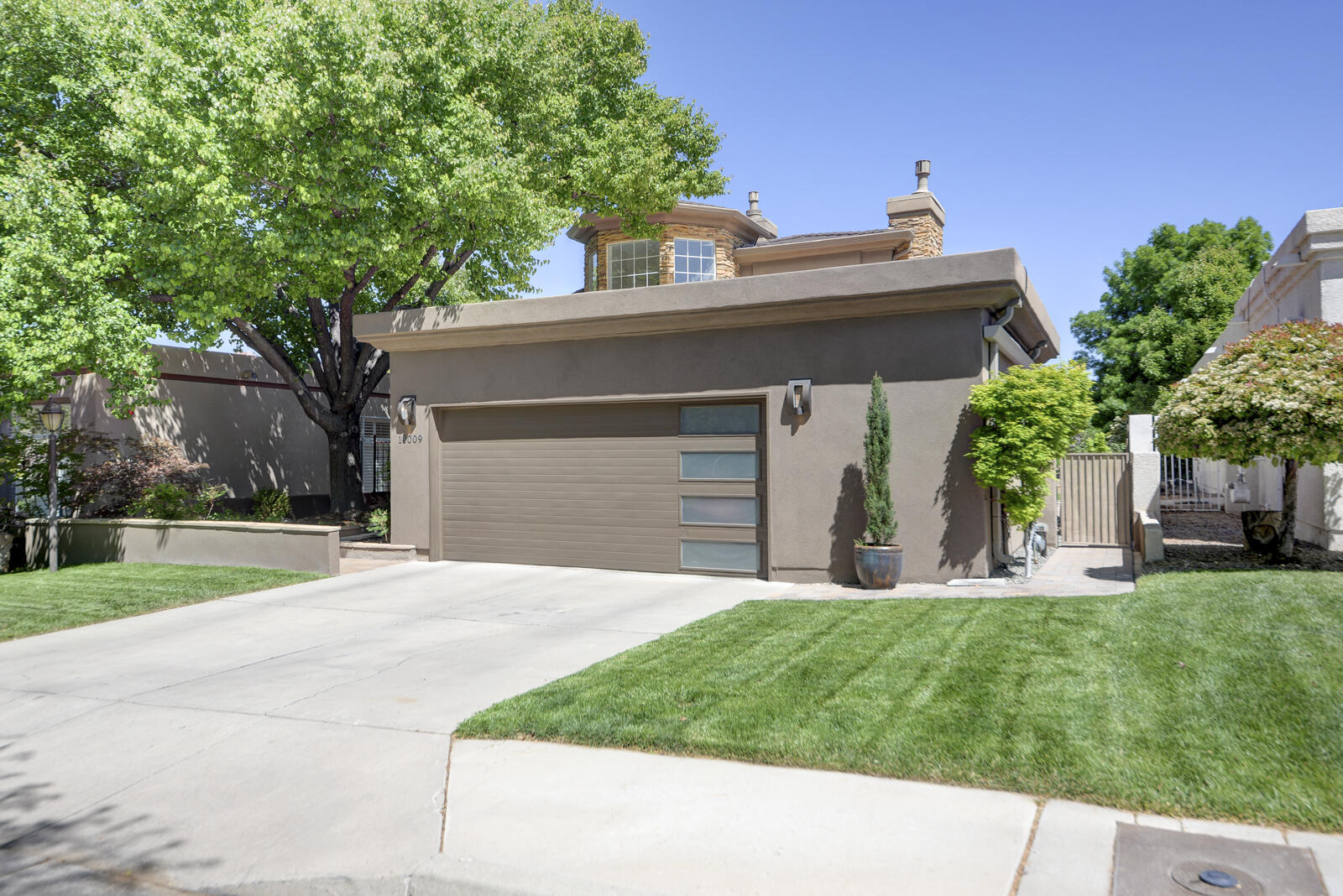 10009 BARRINSON NE