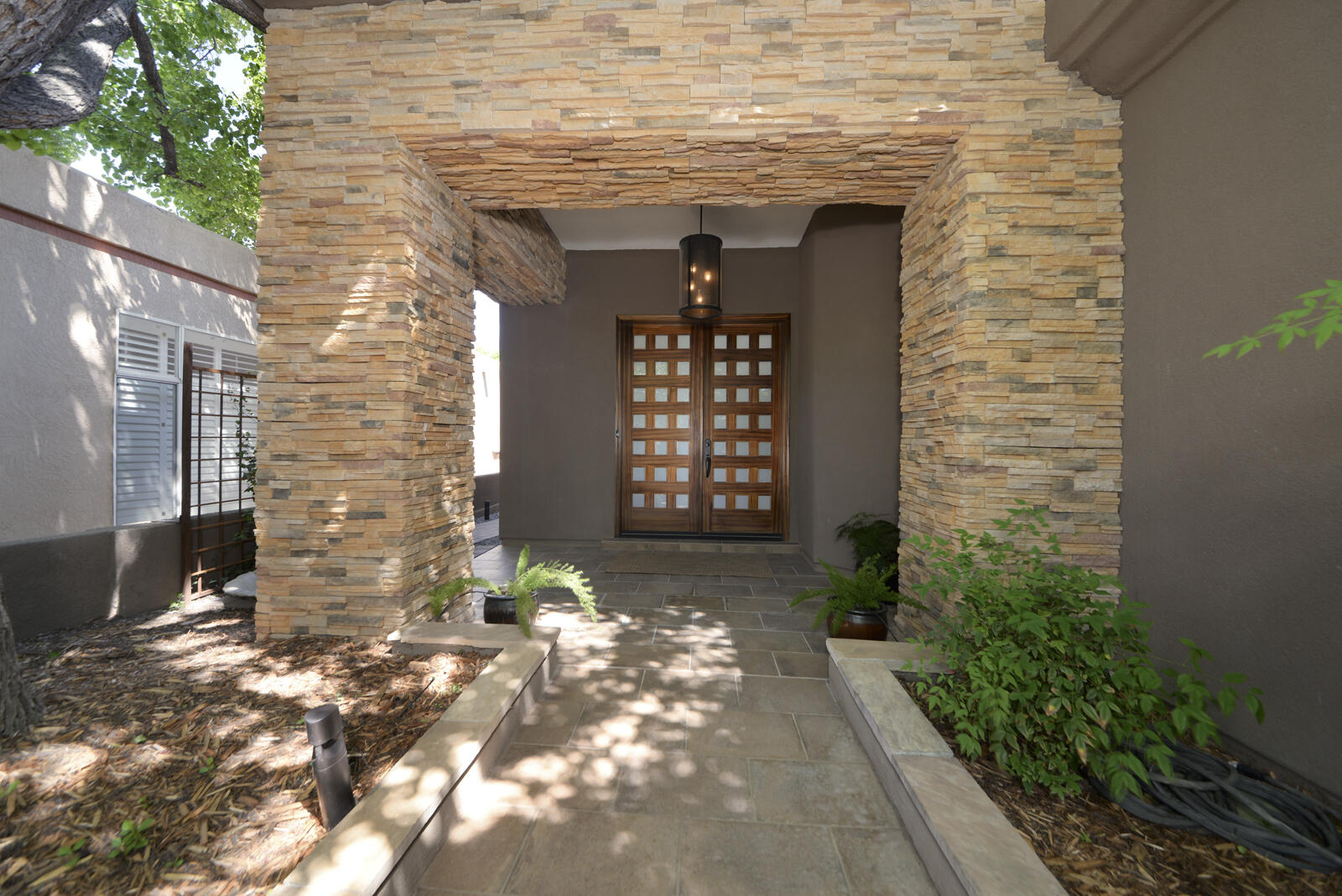 10009 BARRINSON NE