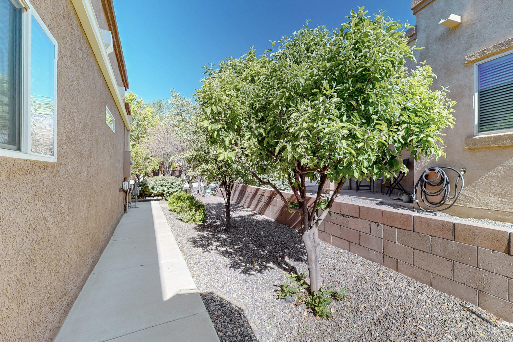 2242 CORTINA Loop SE