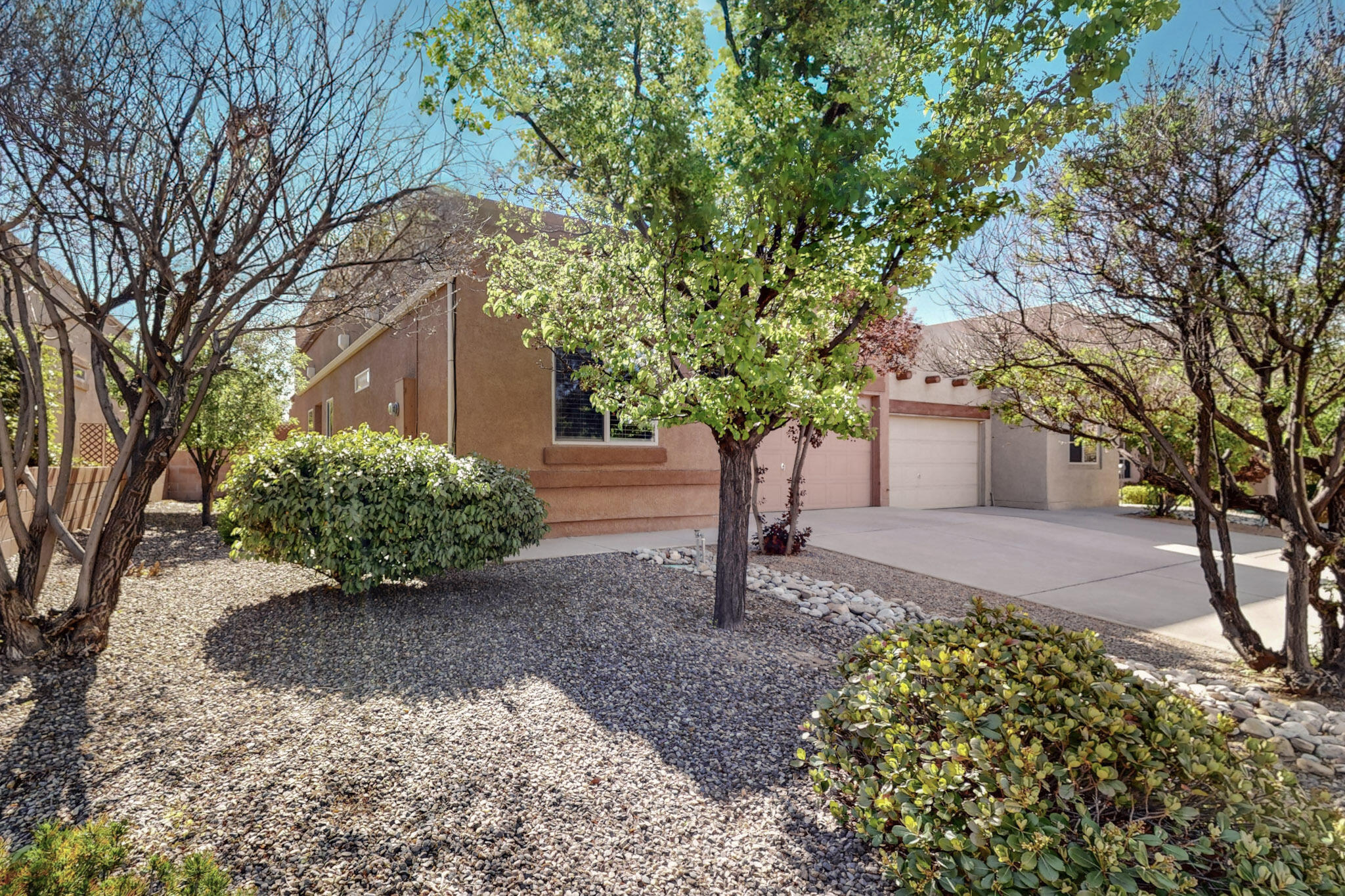 2242 CORTINA Loop SE