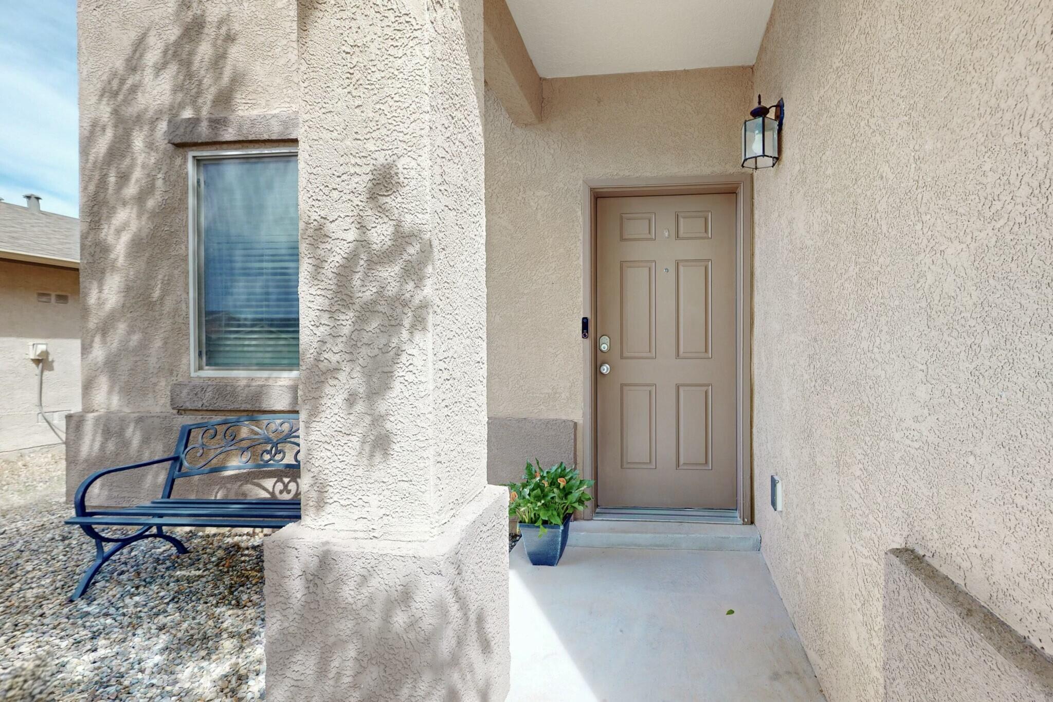 1842 BUCKSKIN Loop NE