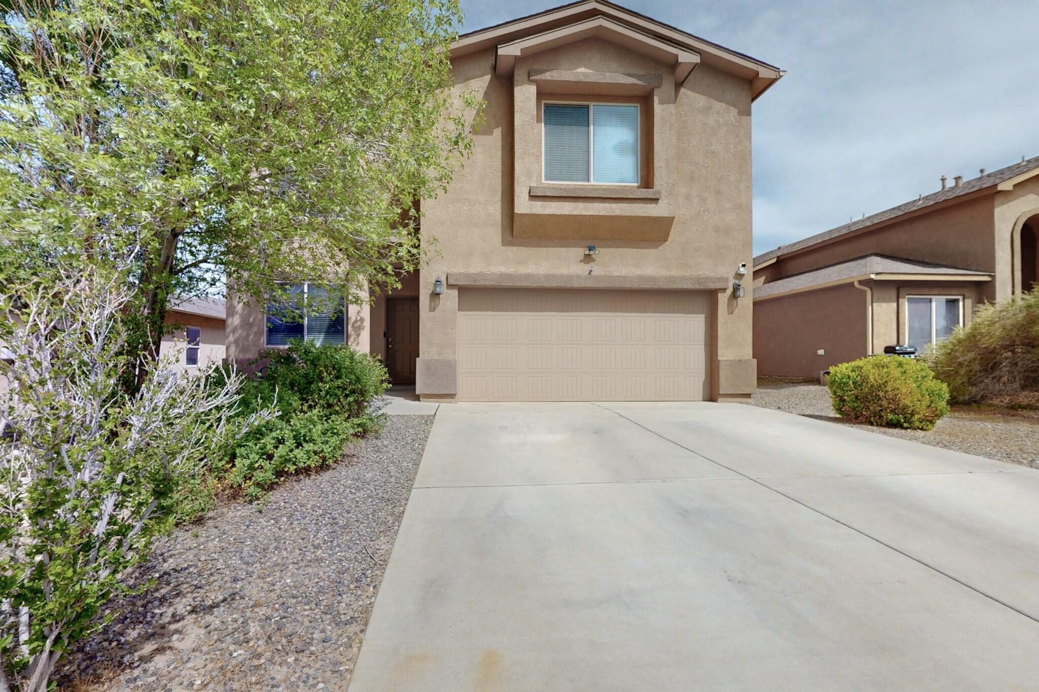 1842 BUCKSKIN Loop NE