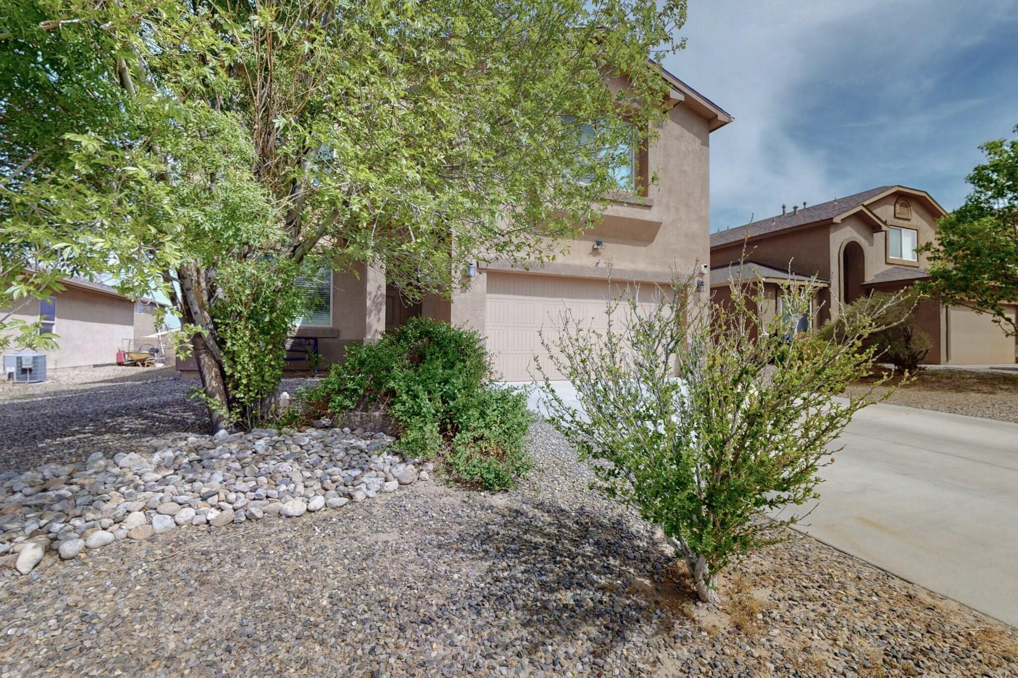 1842 BUCKSKIN Loop NE