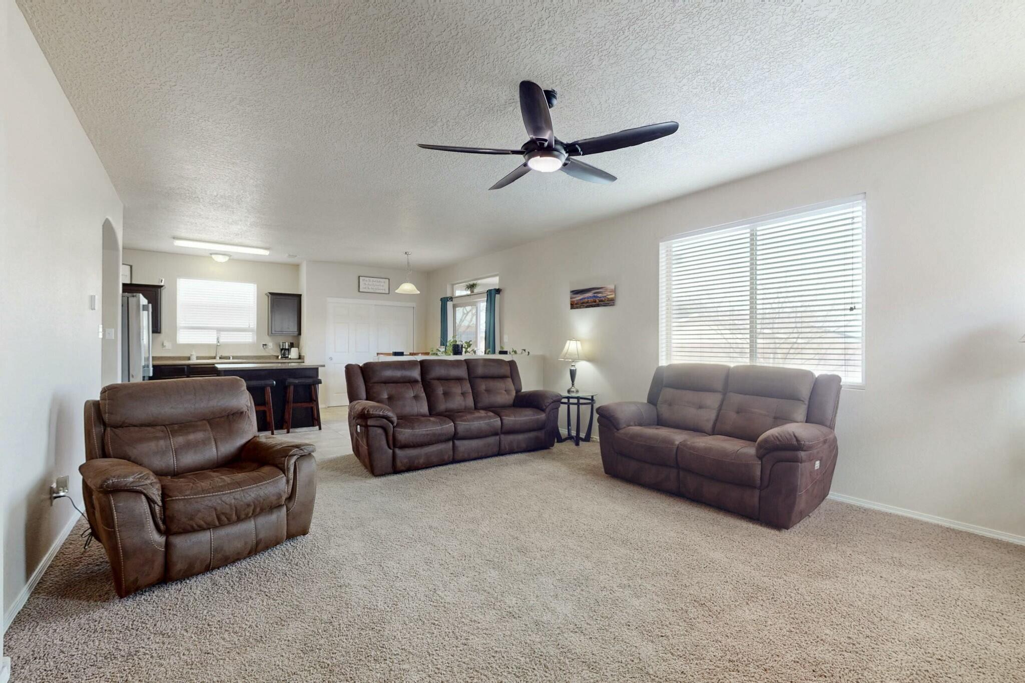 1842 BUCKSKIN Loop NE