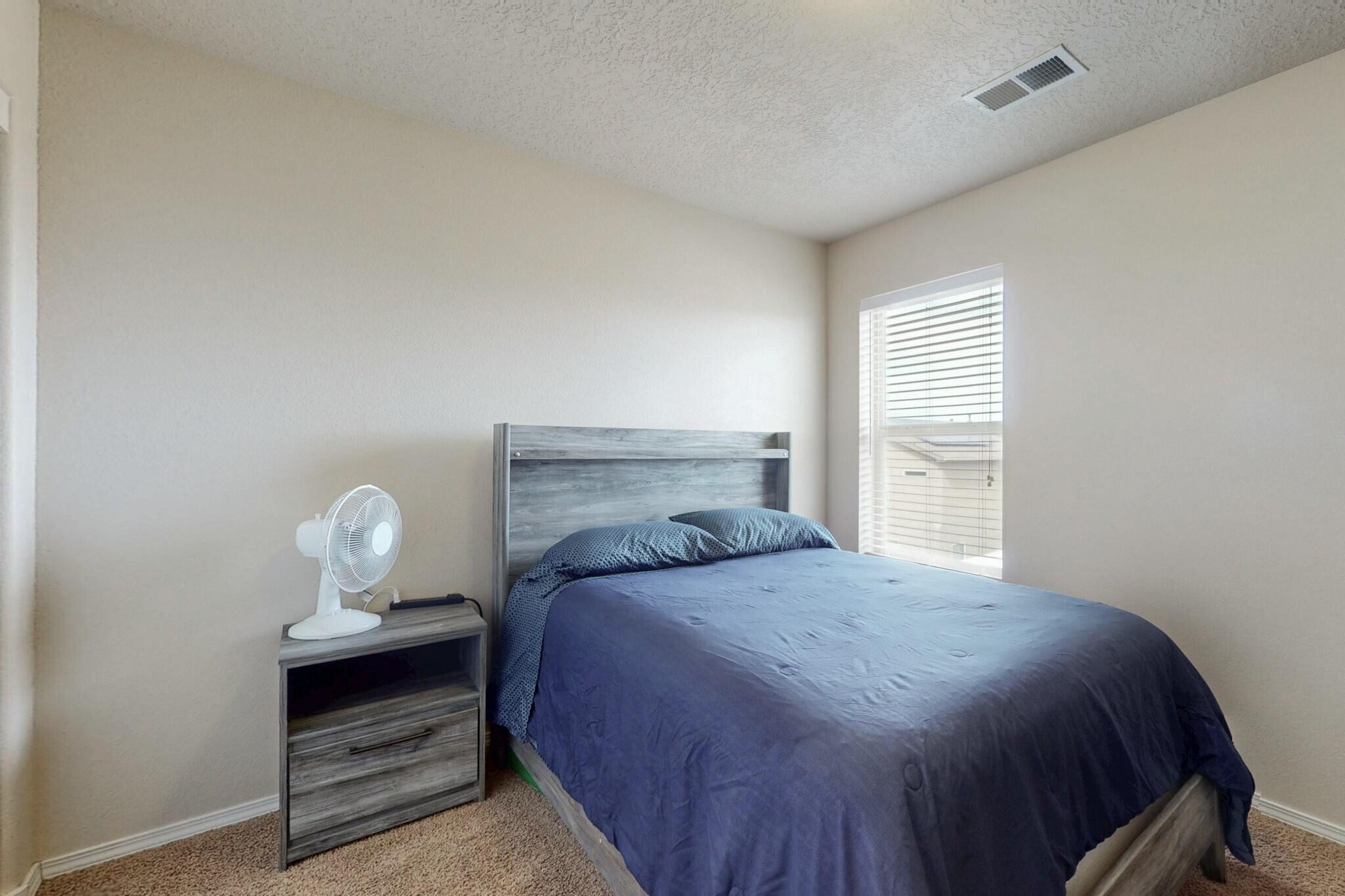 1842 BUCKSKIN Loop NE
