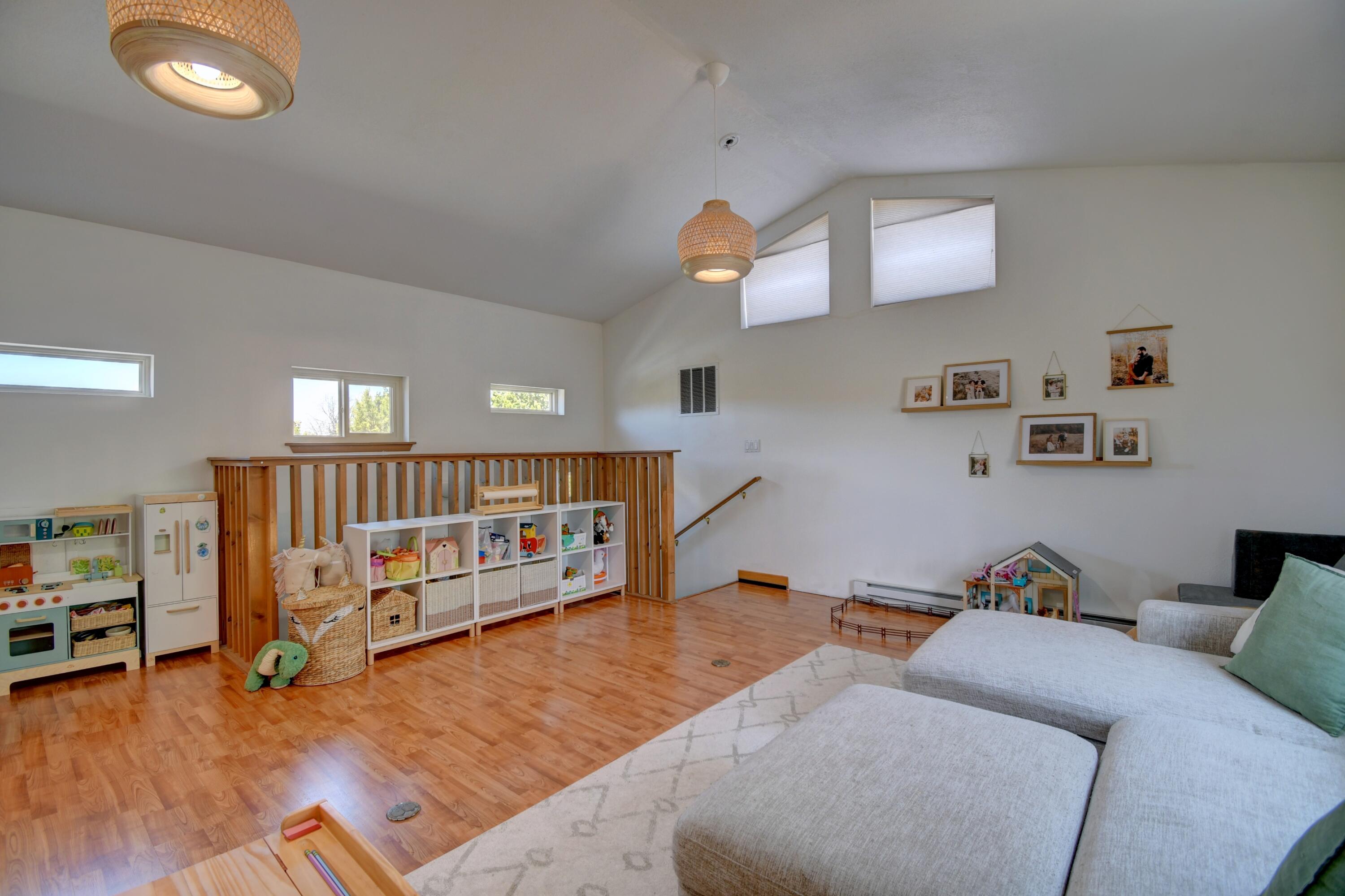 54 Camino Alto